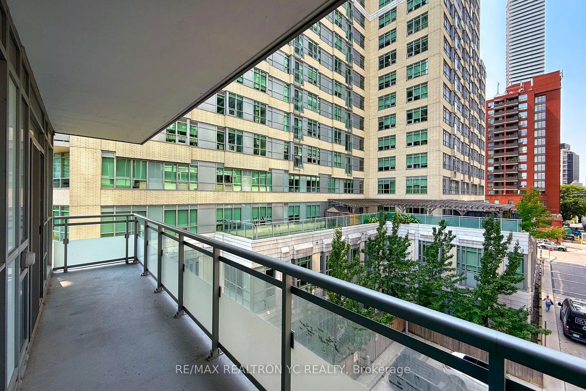 98 Lillian Street, #313