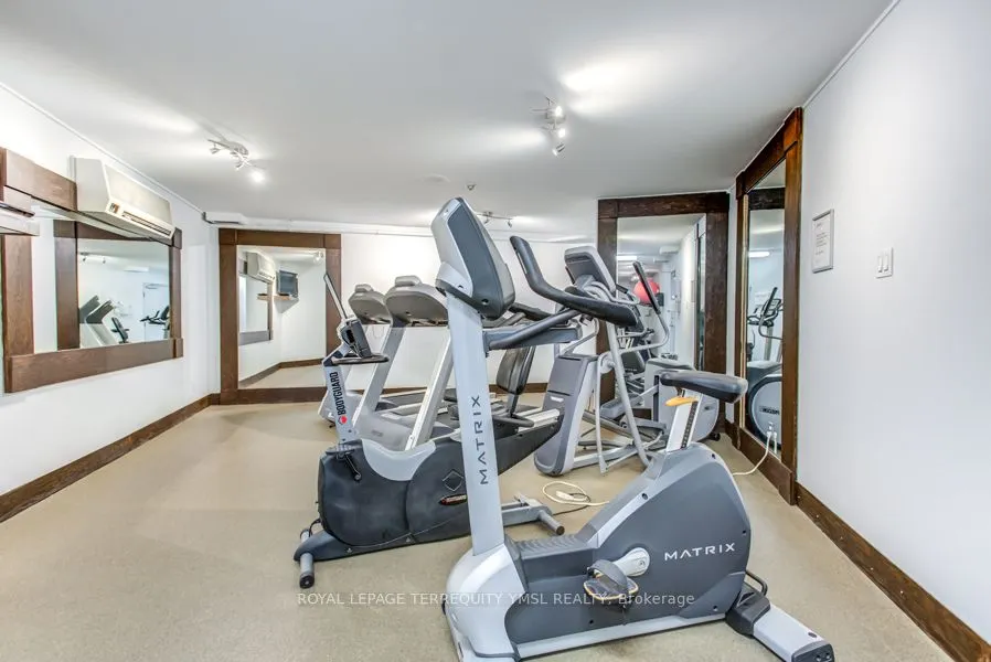 250 Queens Quay W, #1401