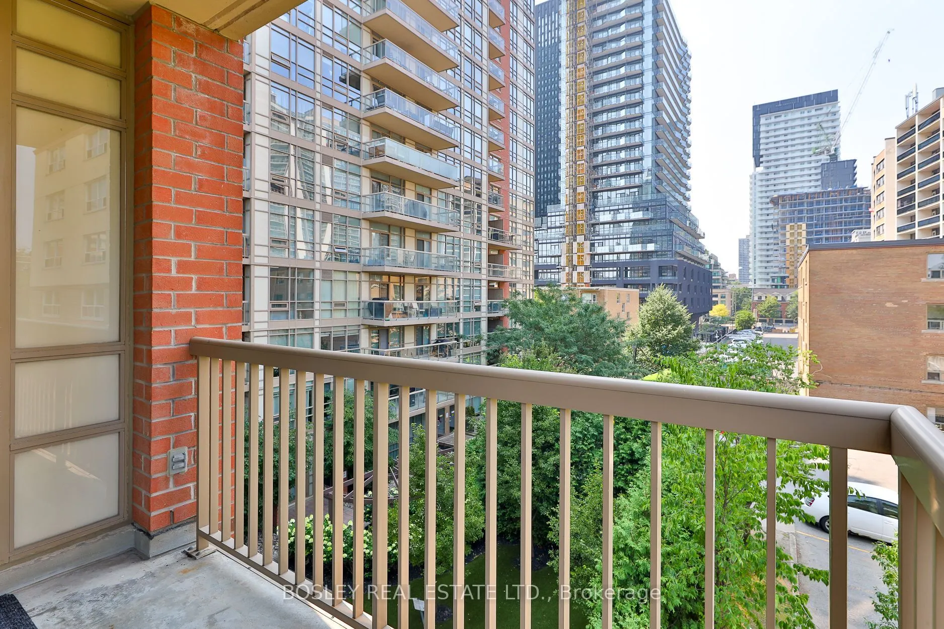 900 Mount Pleasant Road, #412