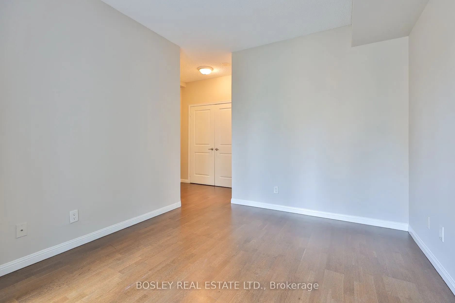 900 Mount Pleasant Road, #412