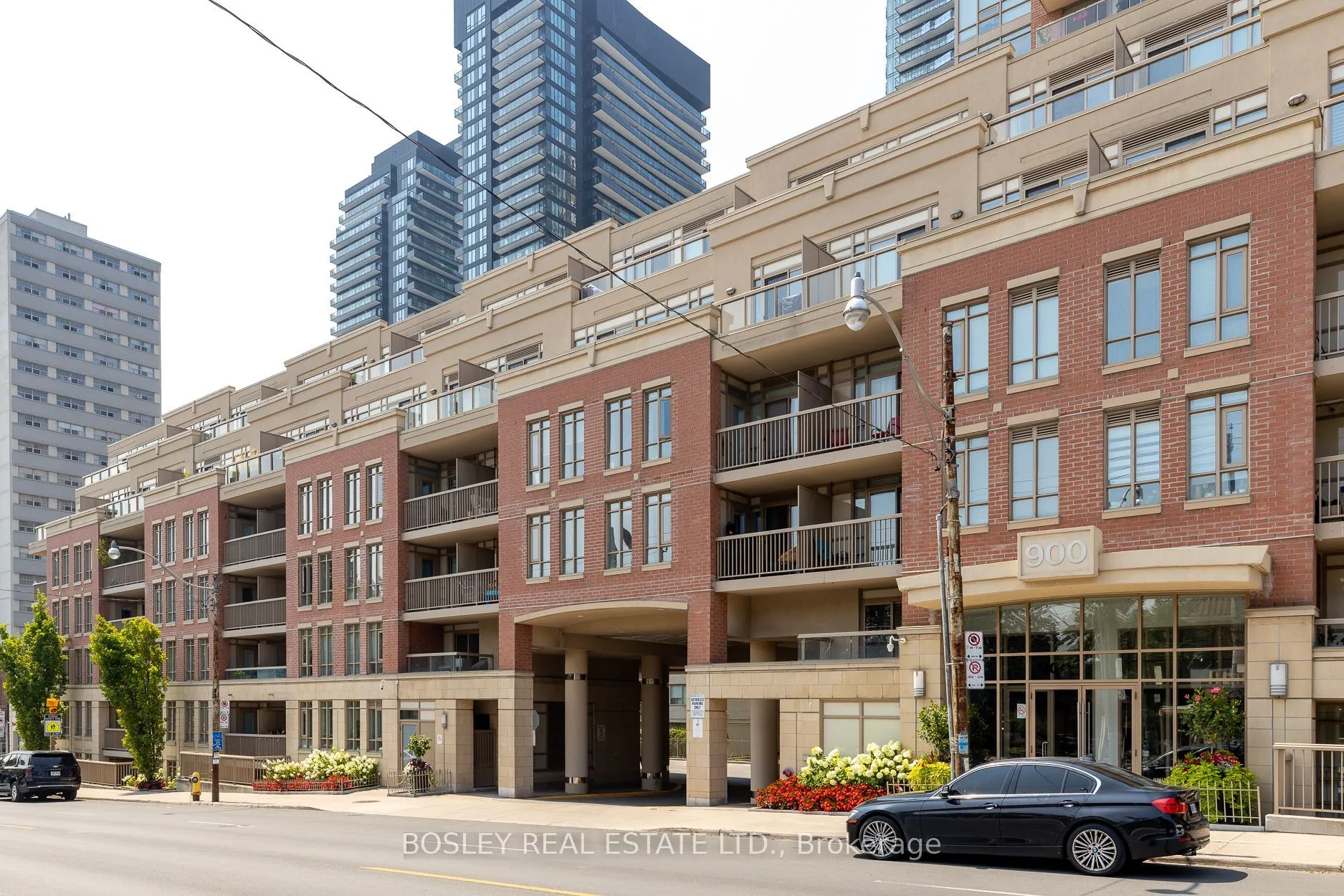 900 Mount Pleasant Road, #412