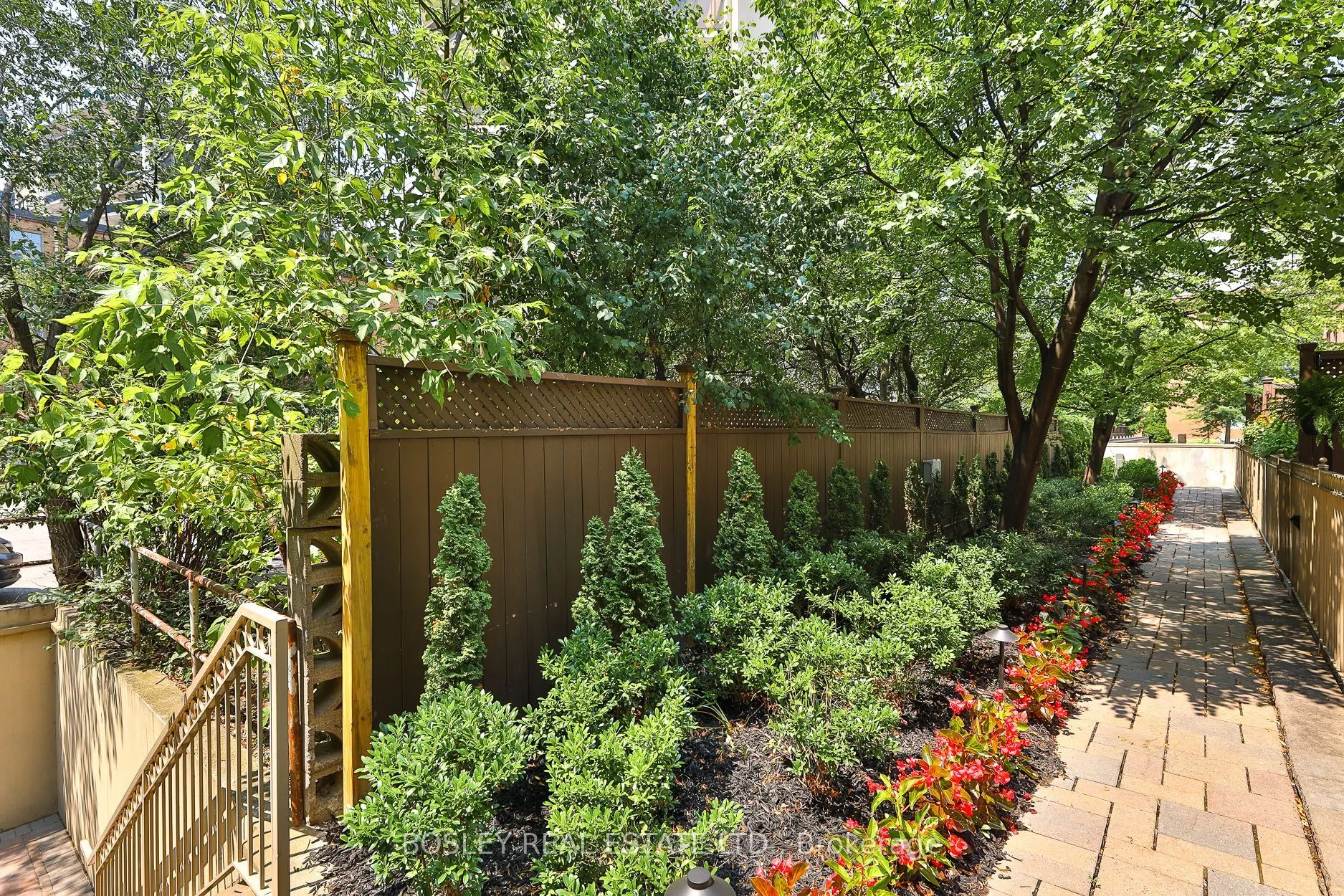 900 Mount Pleasant Road, #412