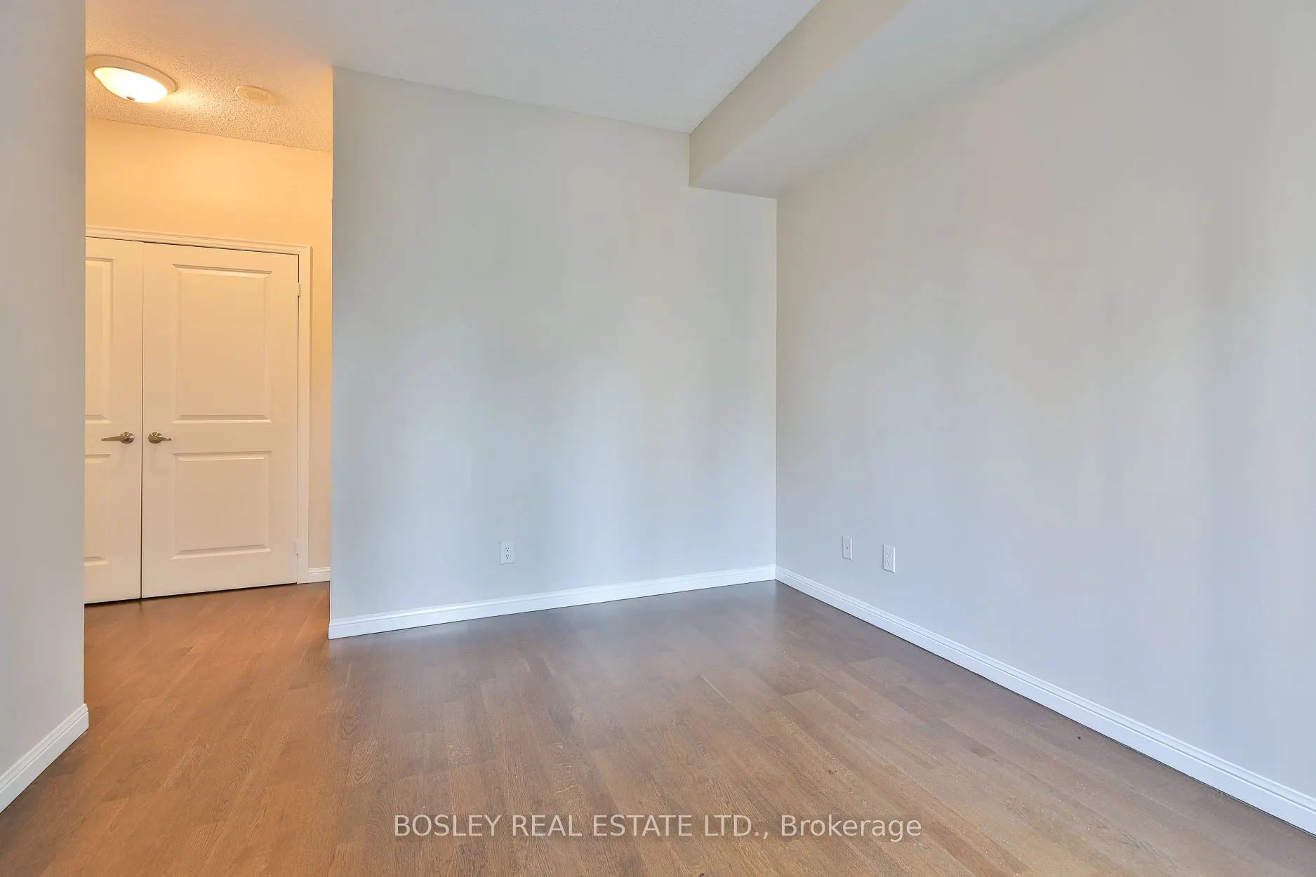 900 Mount Pleasant Road, #412