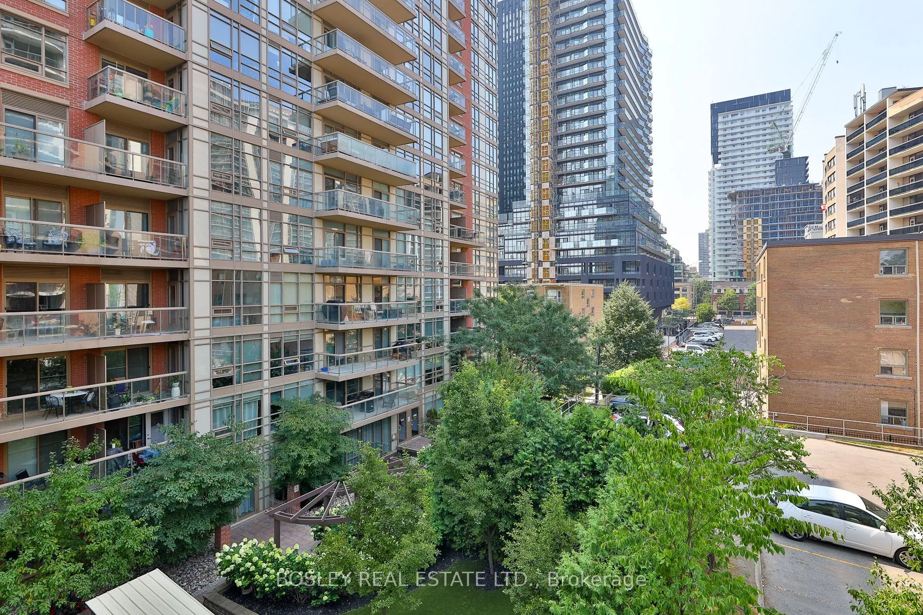 900 Mount Pleasant Road, #412