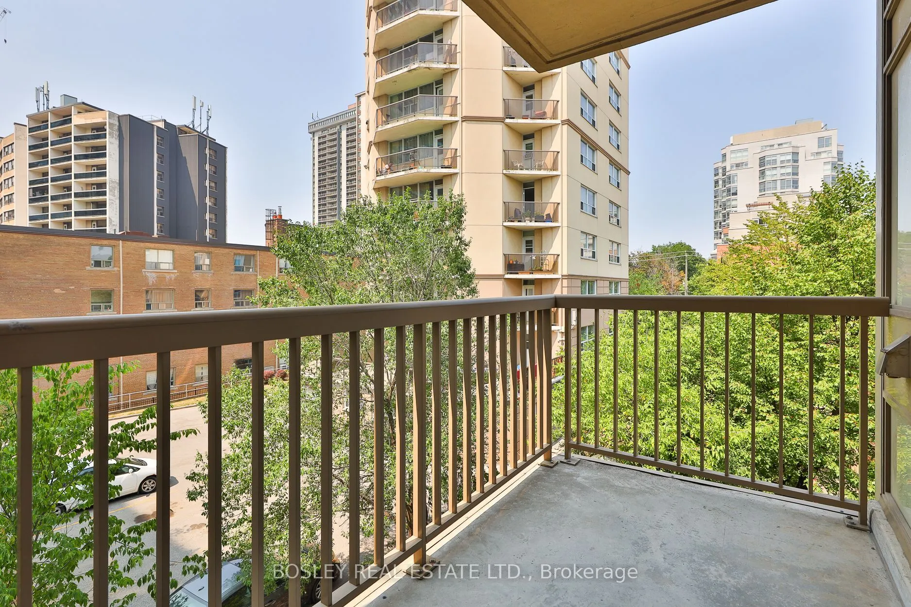 900 Mount Pleasant Road, #412