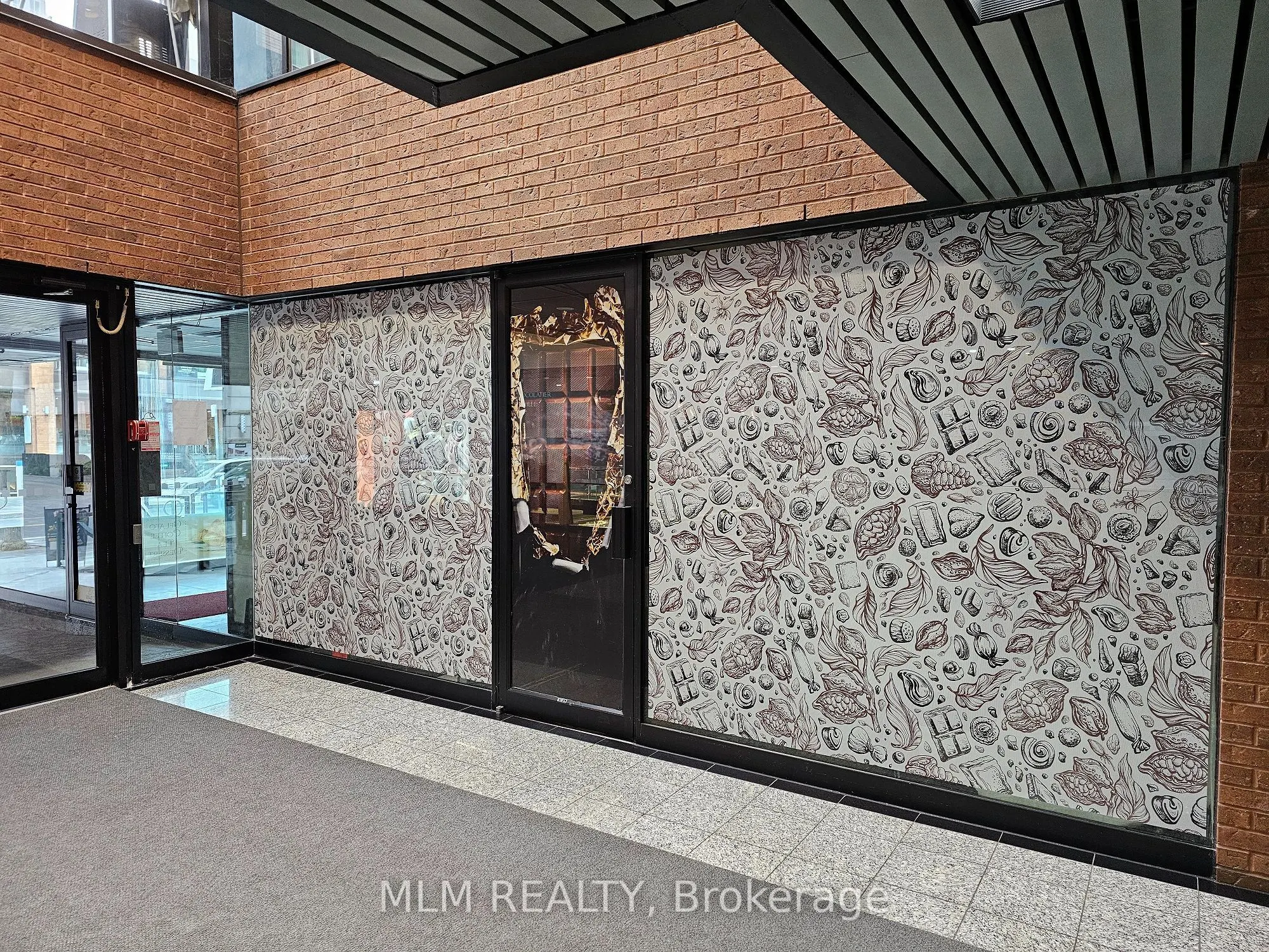 70 Yorkville Avenue, #M2