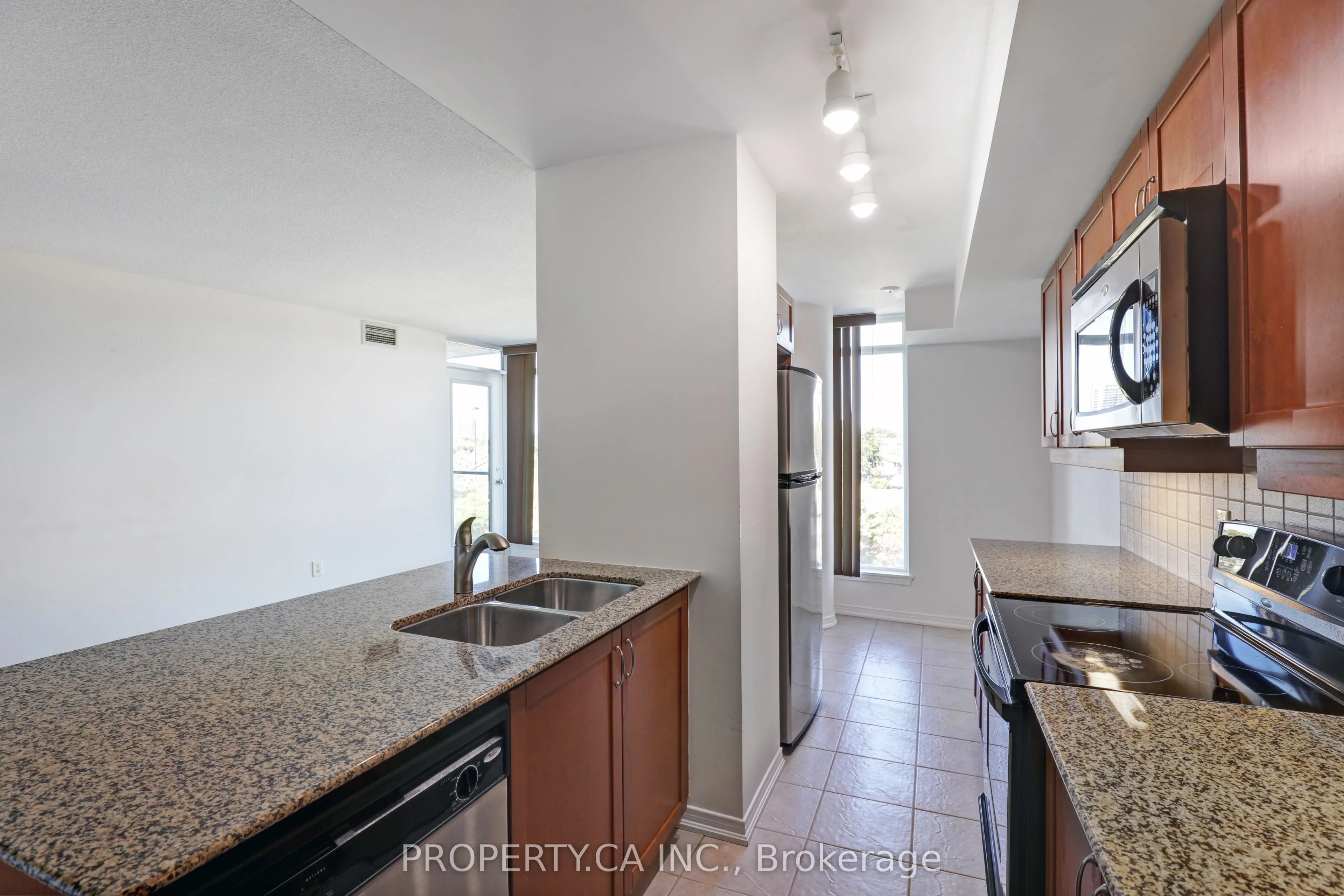 18 Valley Woods Road, #Ph211