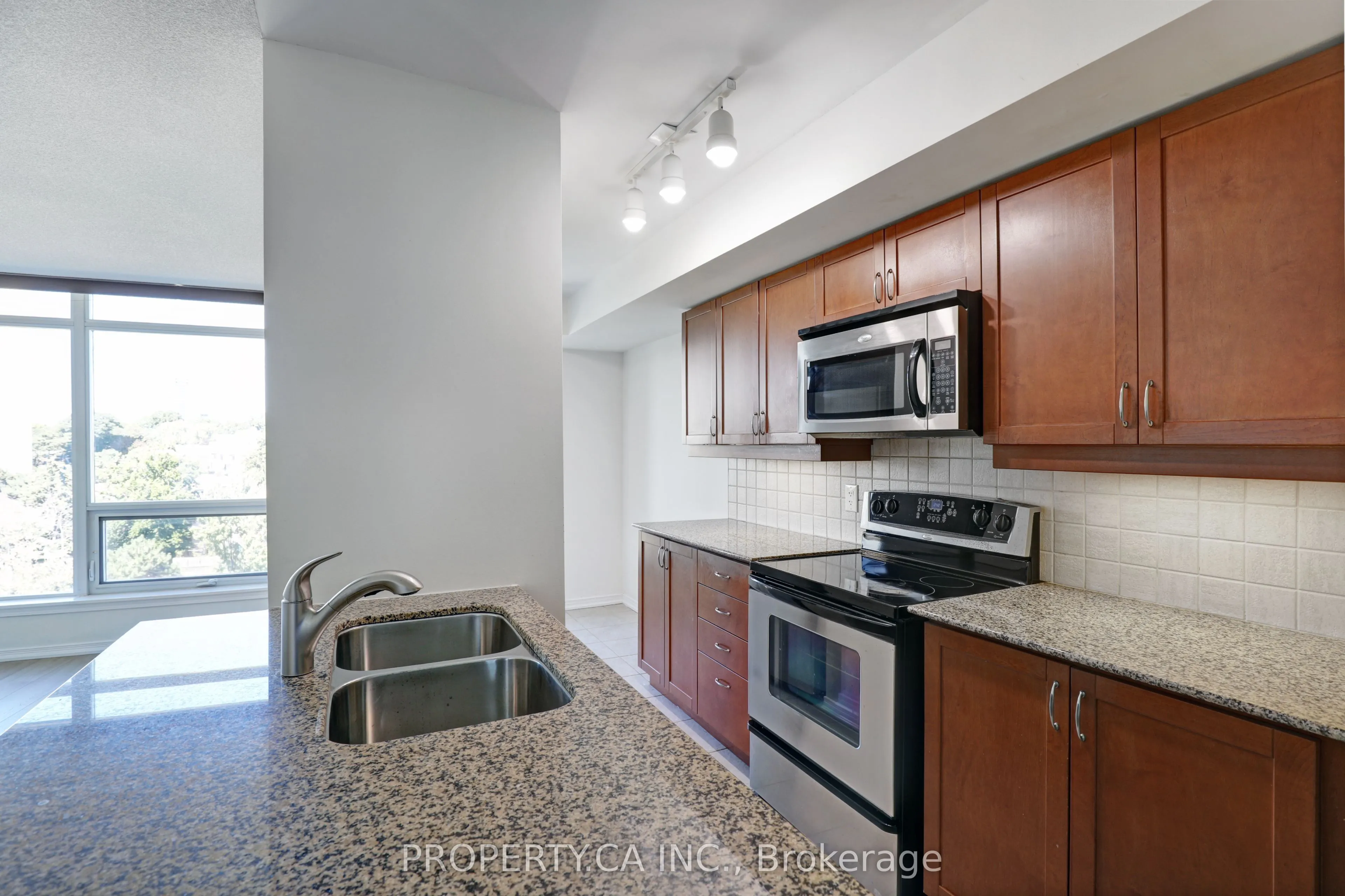 18 Valley Woods Road, #Ph211