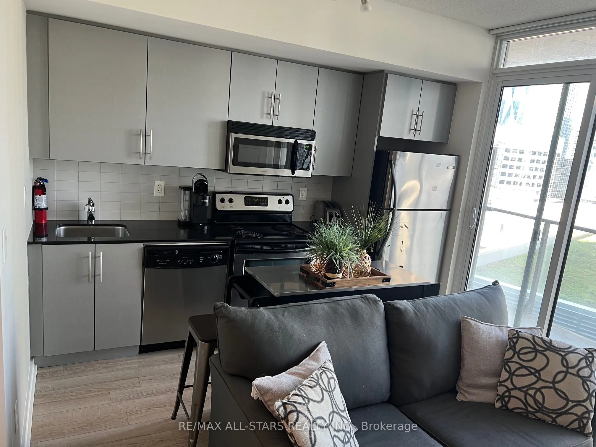 55 Bremner Boulevard, #1306