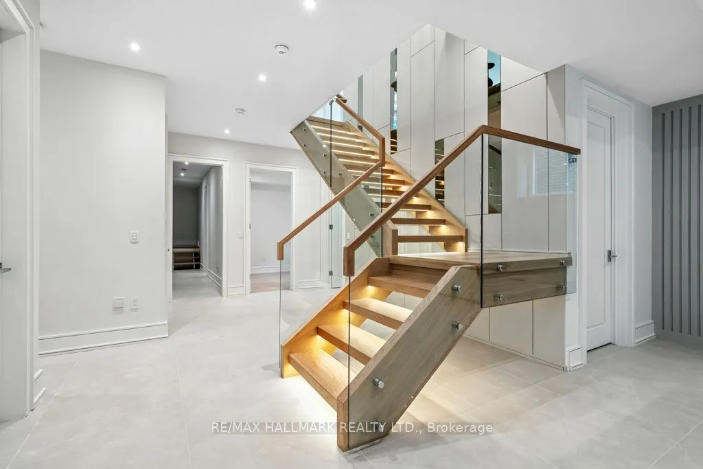 215 Northwood Drive