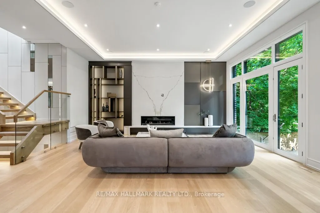 215 Northwood Drive