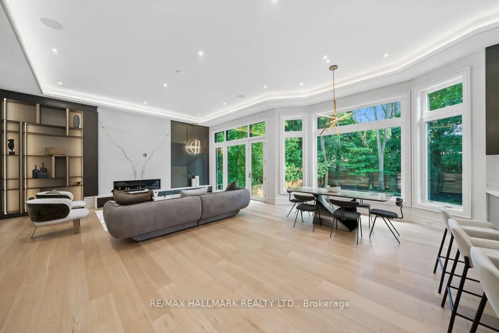 215 Northwood Drive
