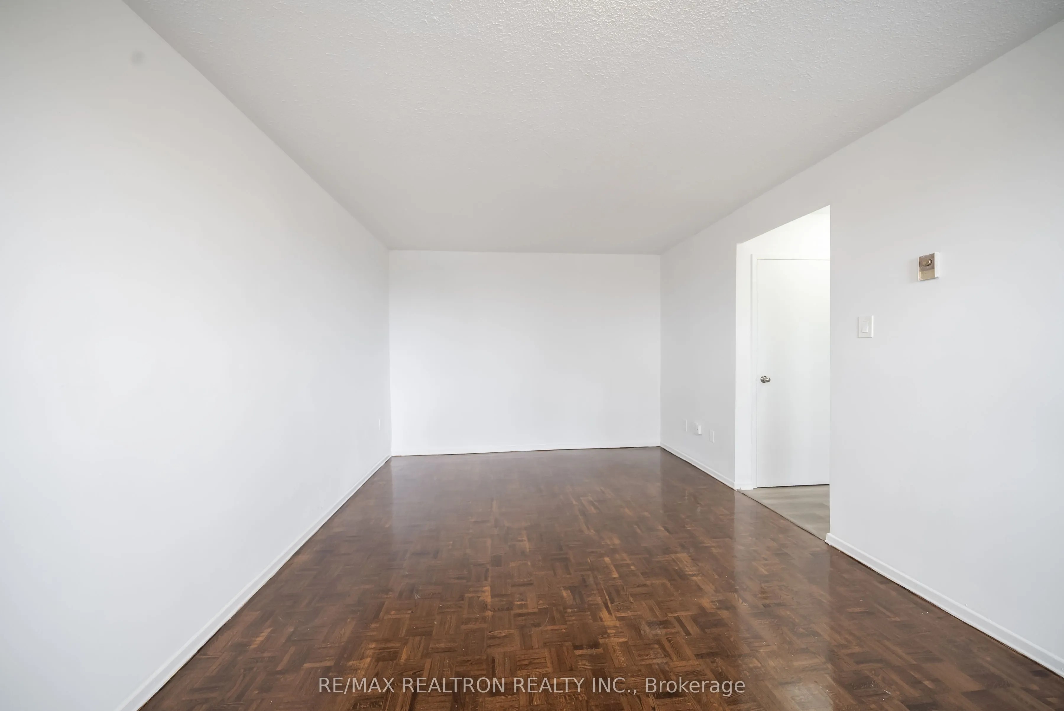 1042 Sheppard Avenue W, #104