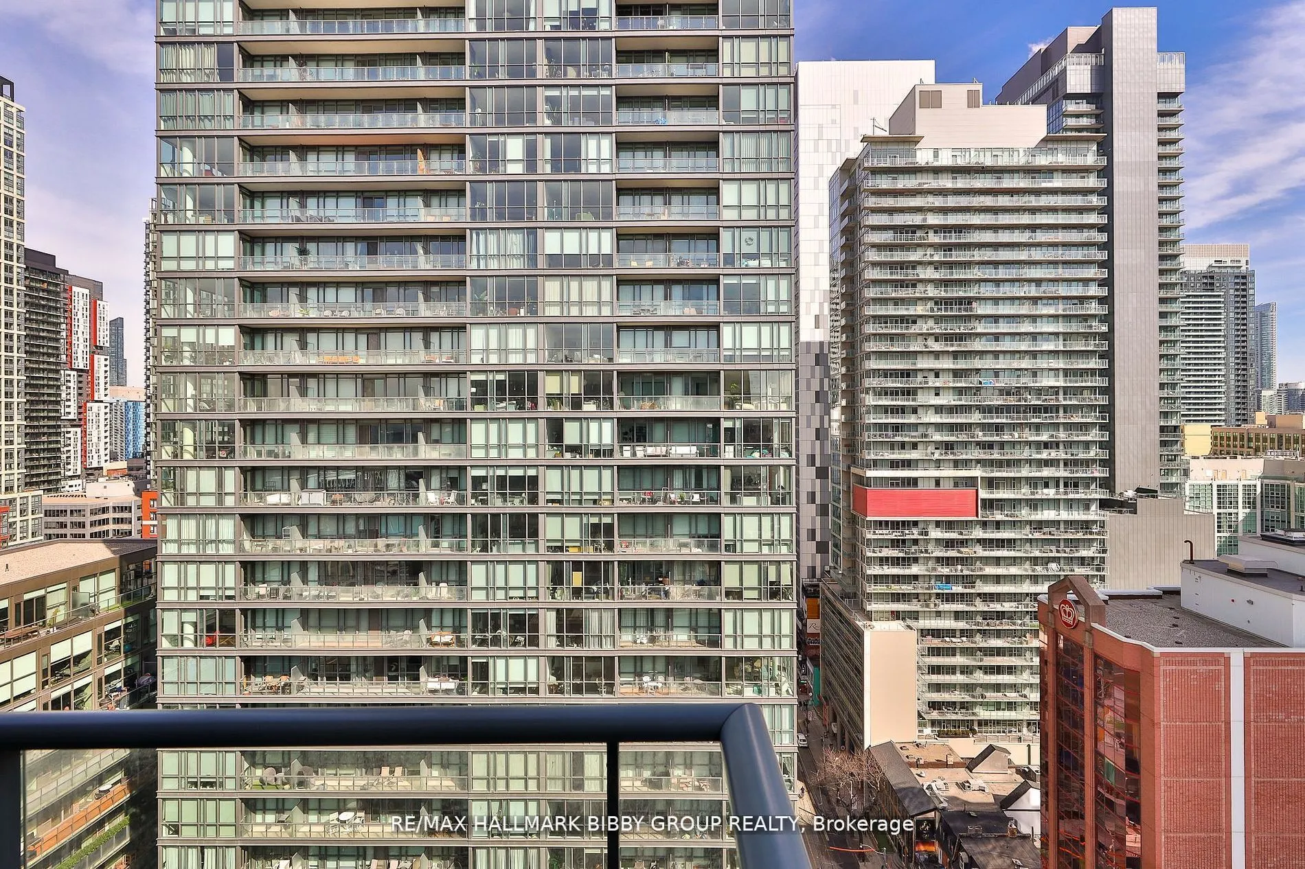 438 King Street W, #2101