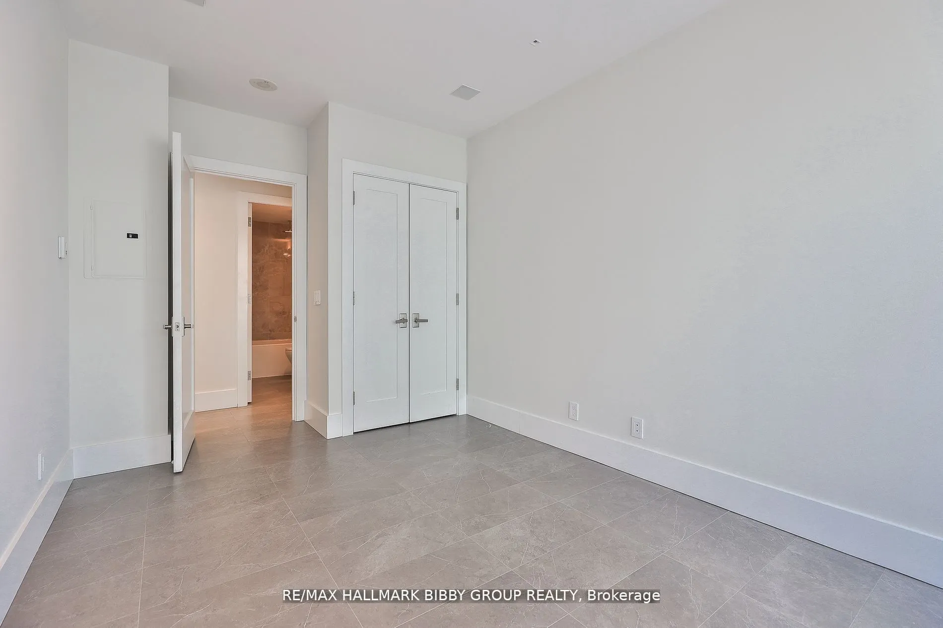 438 King Street W, #2101