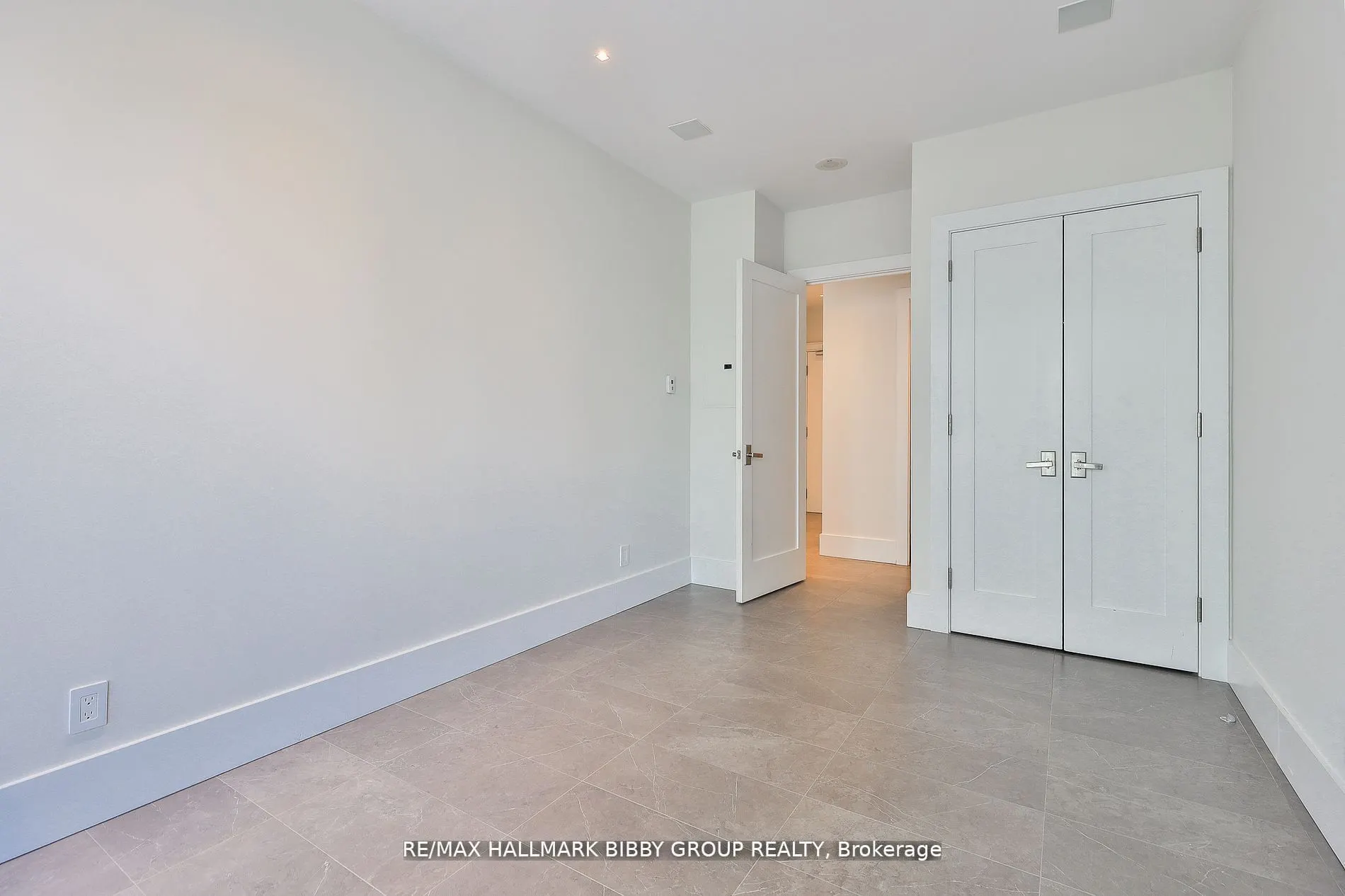 438 King Street W, #2101