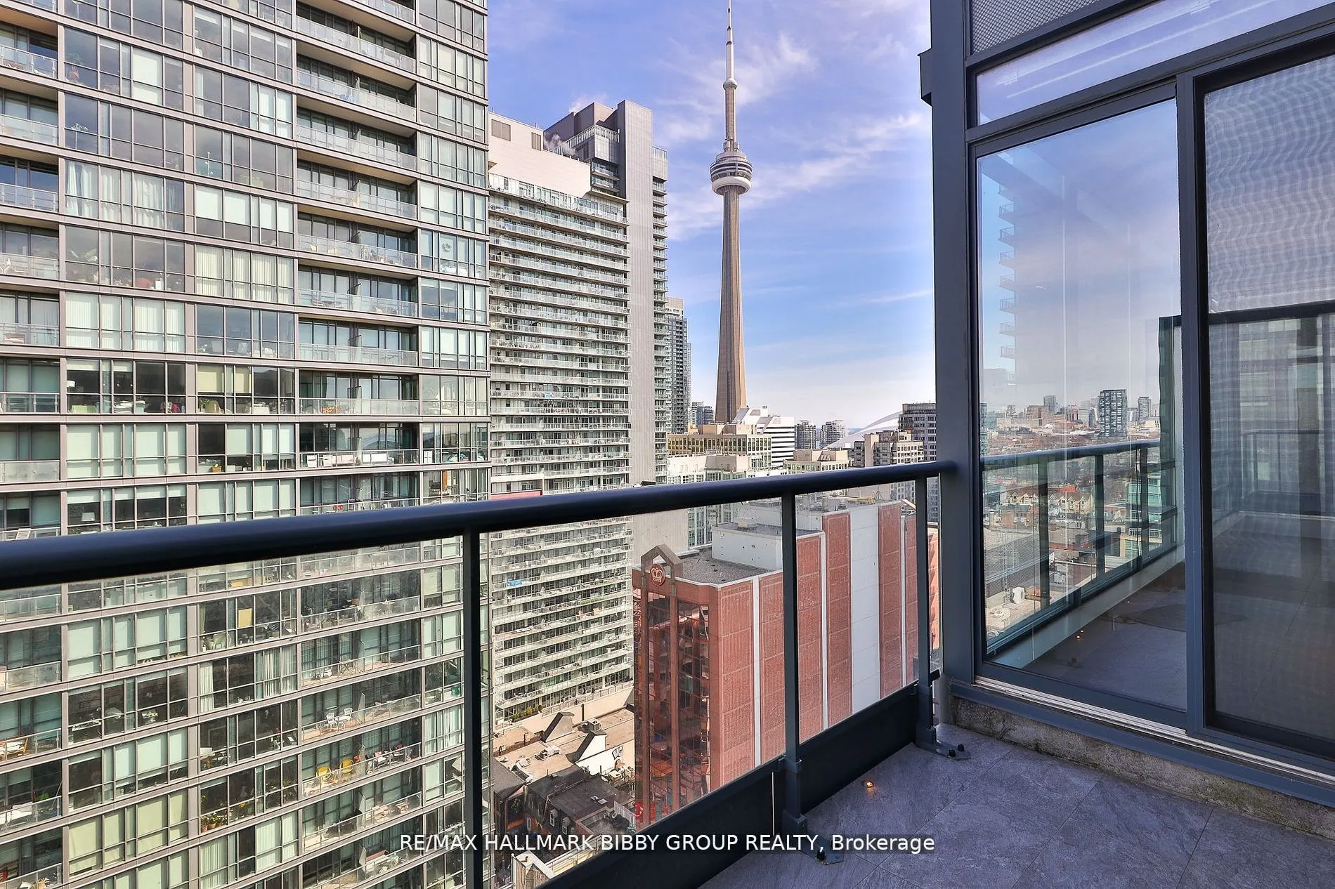 438 King Street W, #2101