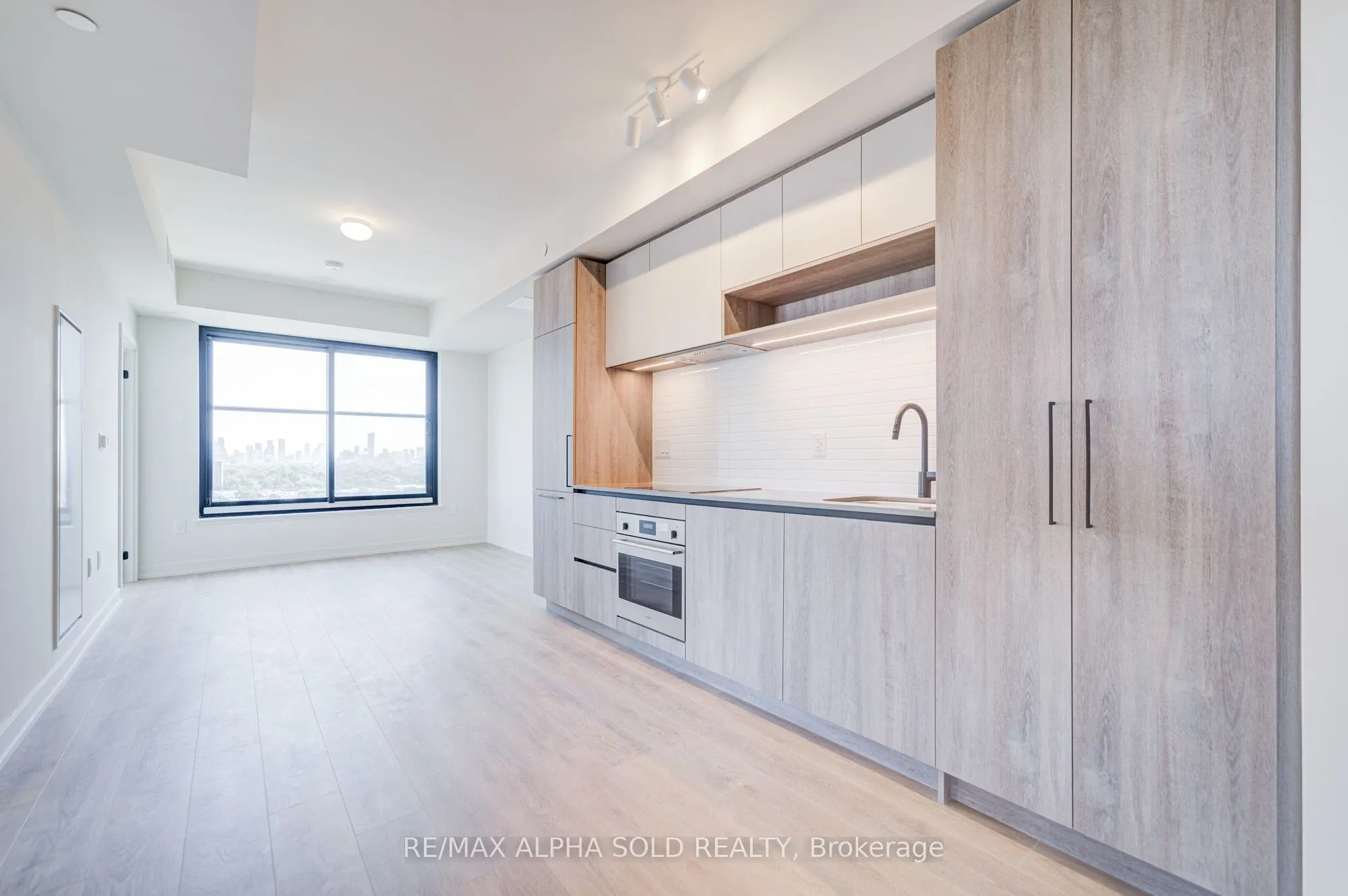 181 Sterling Road E, #1419