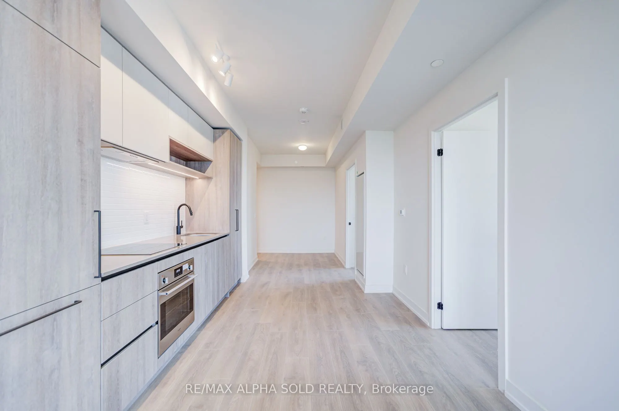 181 Sterling Road E, #1419