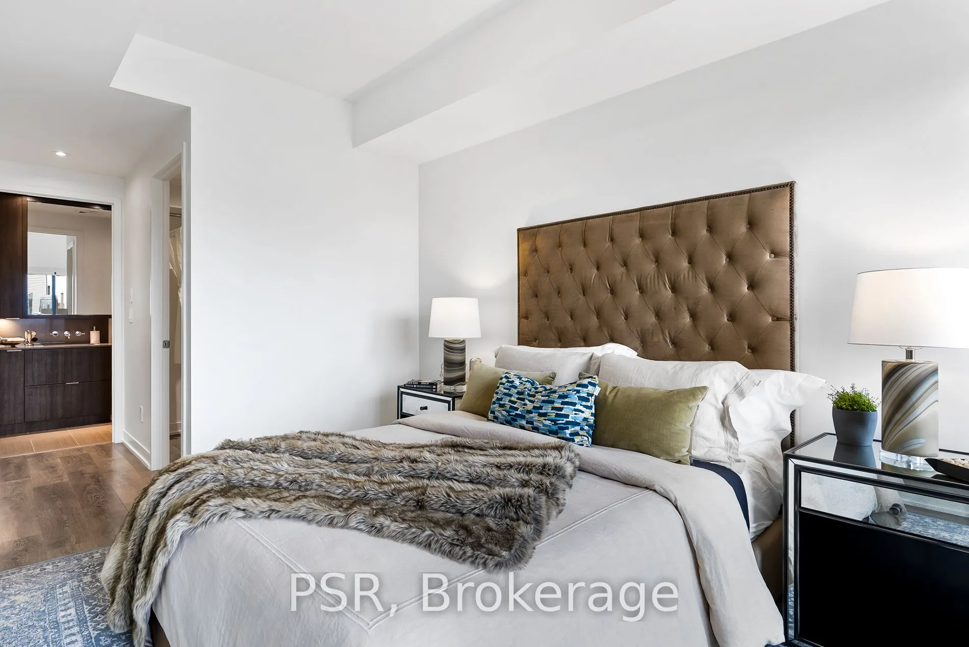 2 St Thomas Street, #1206
