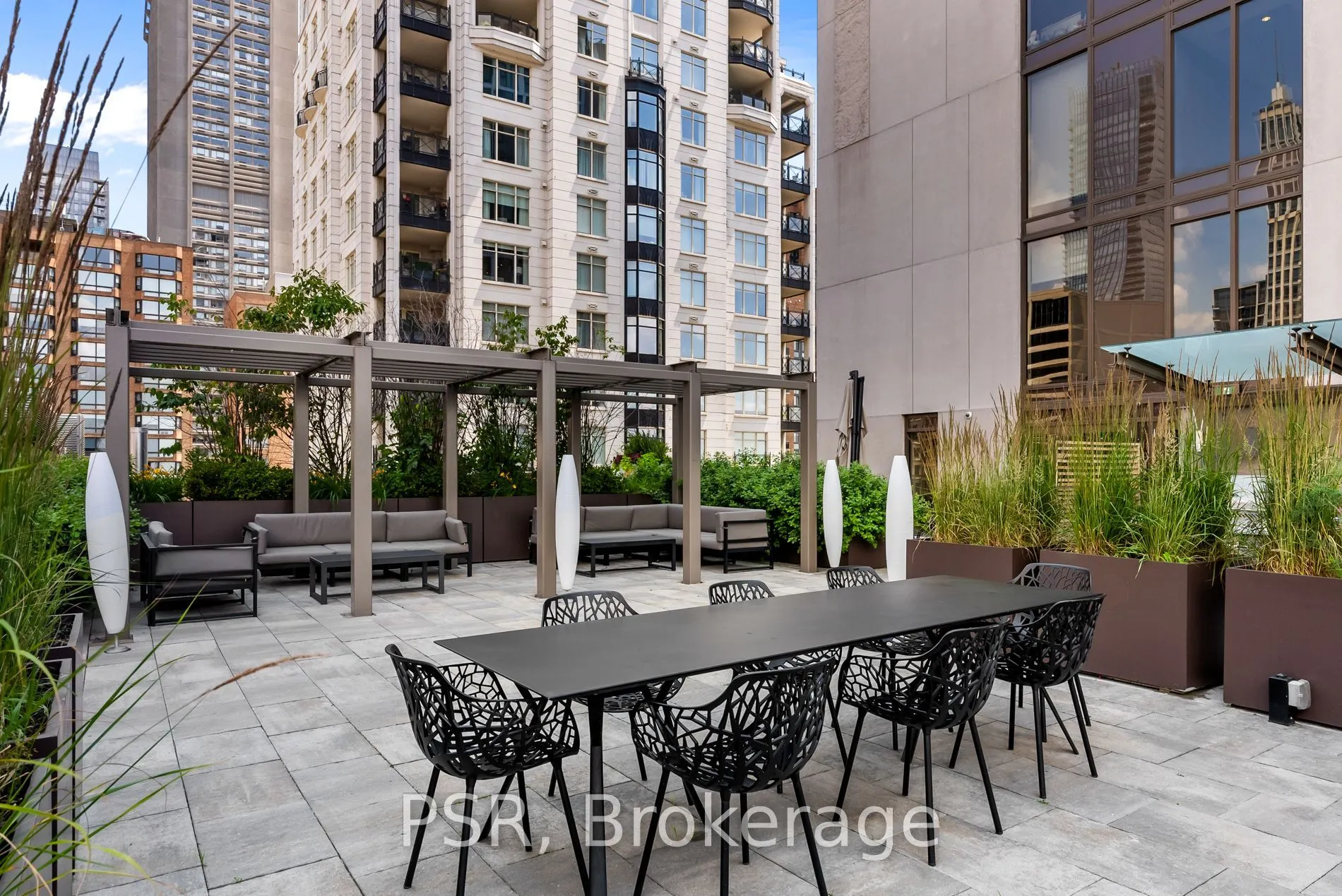 2 St Thomas Street, #1206