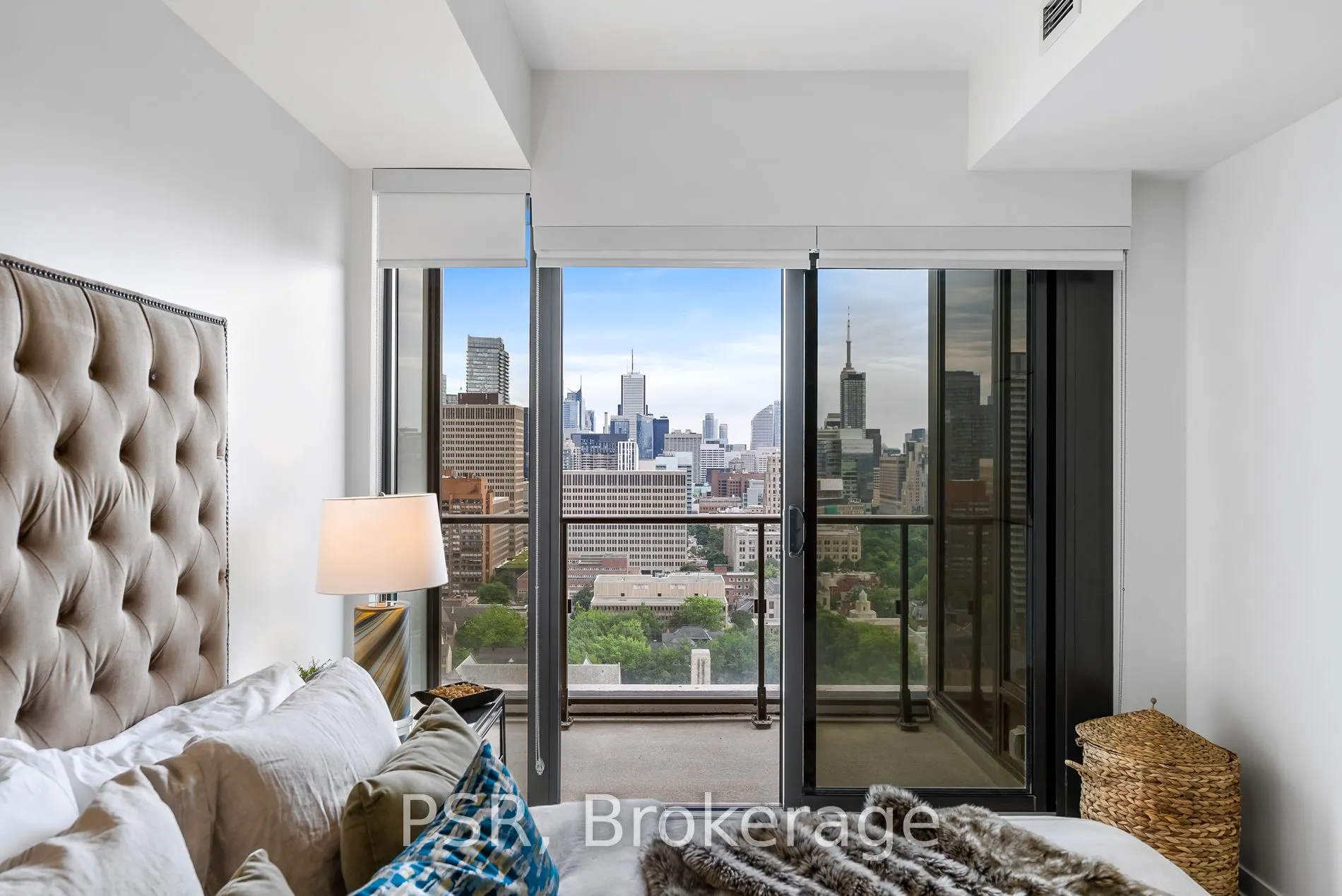 2 St Thomas Street, #1206