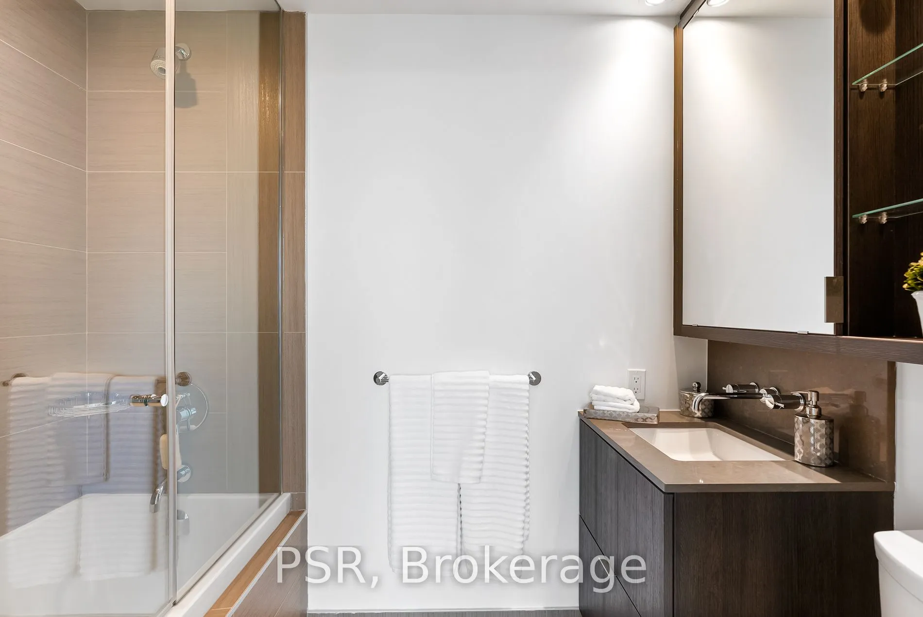2 St Thomas Street, #1206