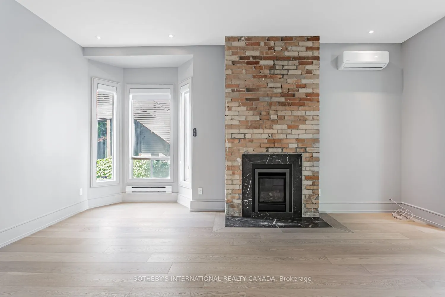 287 Carlton Street, #Suite 1