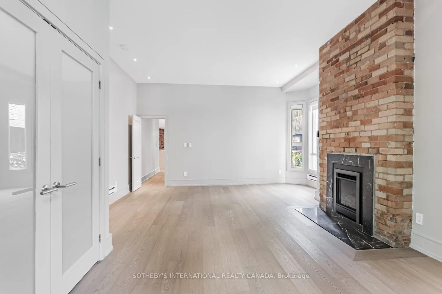 287 Carlton Street, #Suite 1