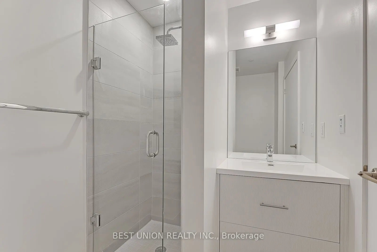 188 Fairview Mall Drive, #703