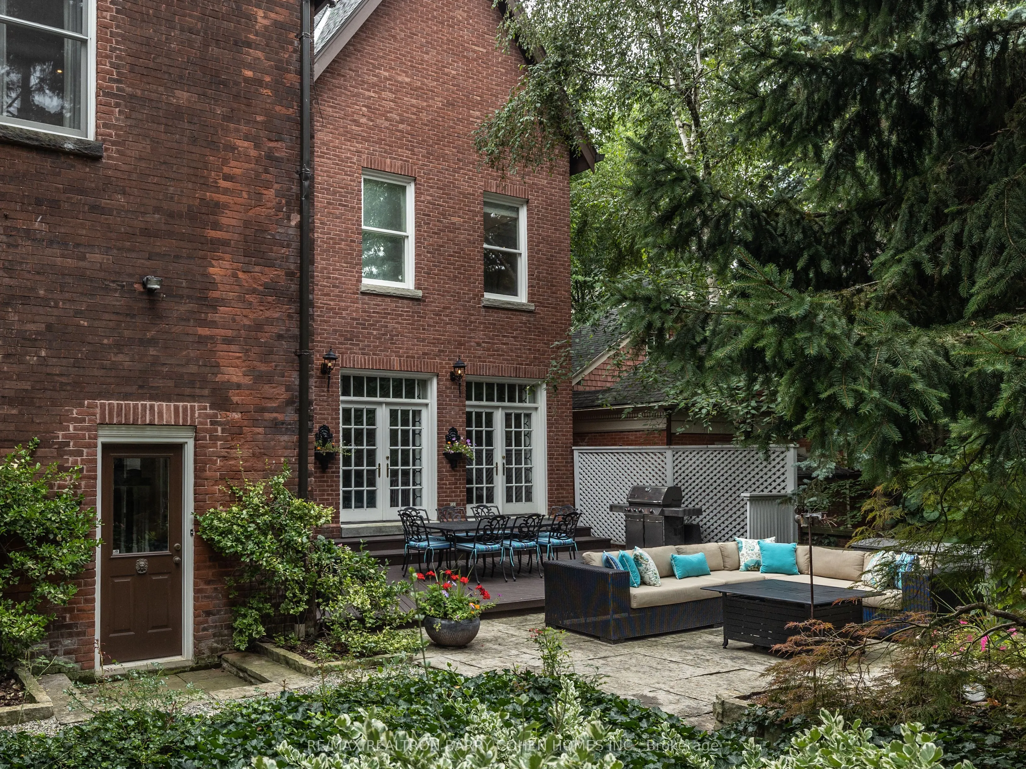 10 Pine Hill Road
