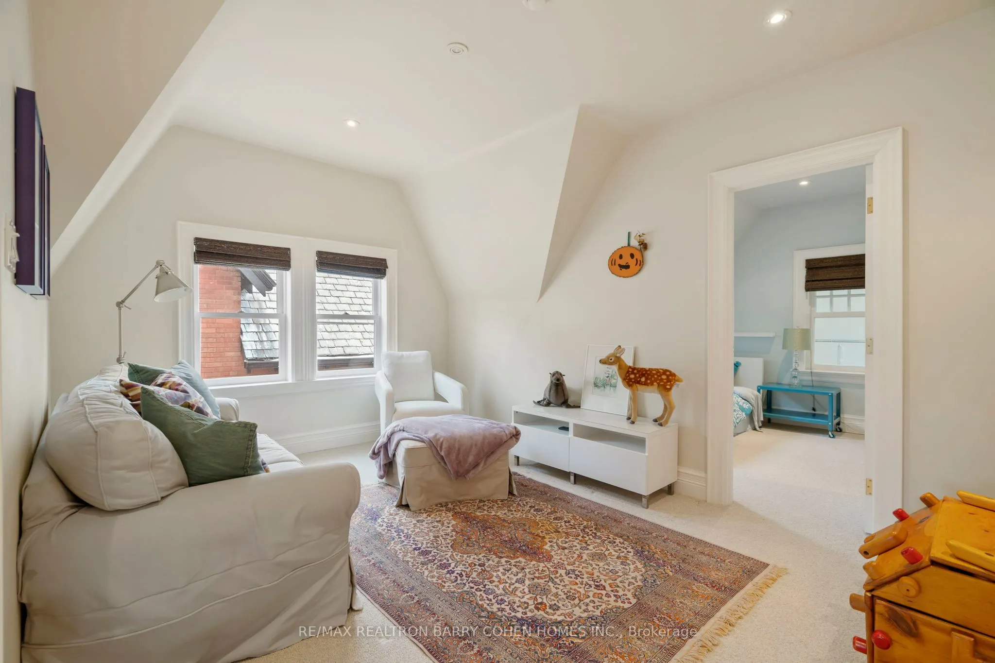 10 Pine Hill Road