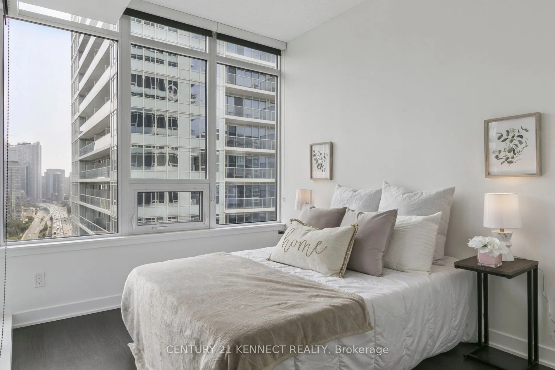 19 Bathurst Street, #3108