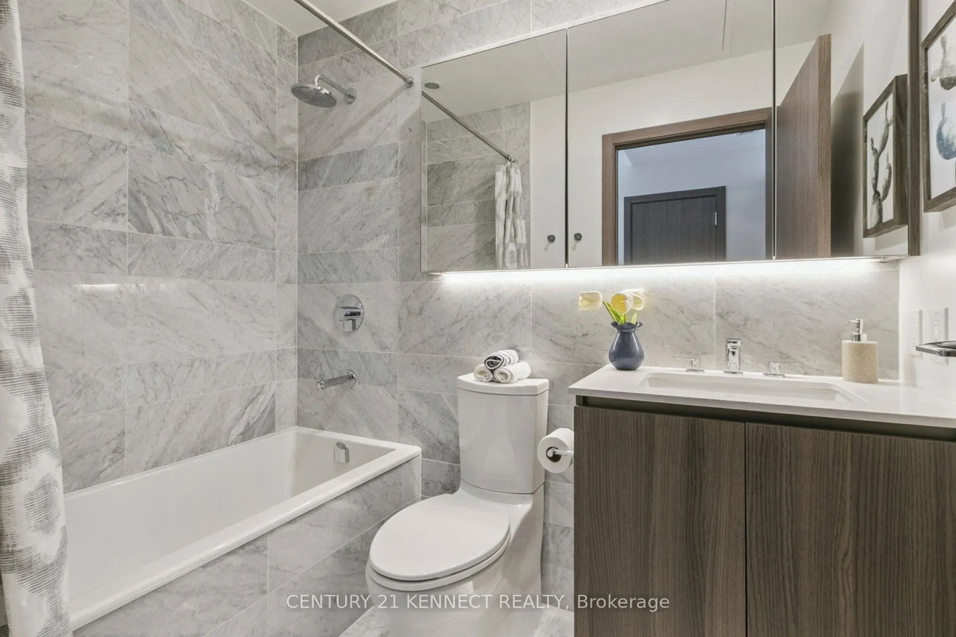 19 Bathurst Street, #3108