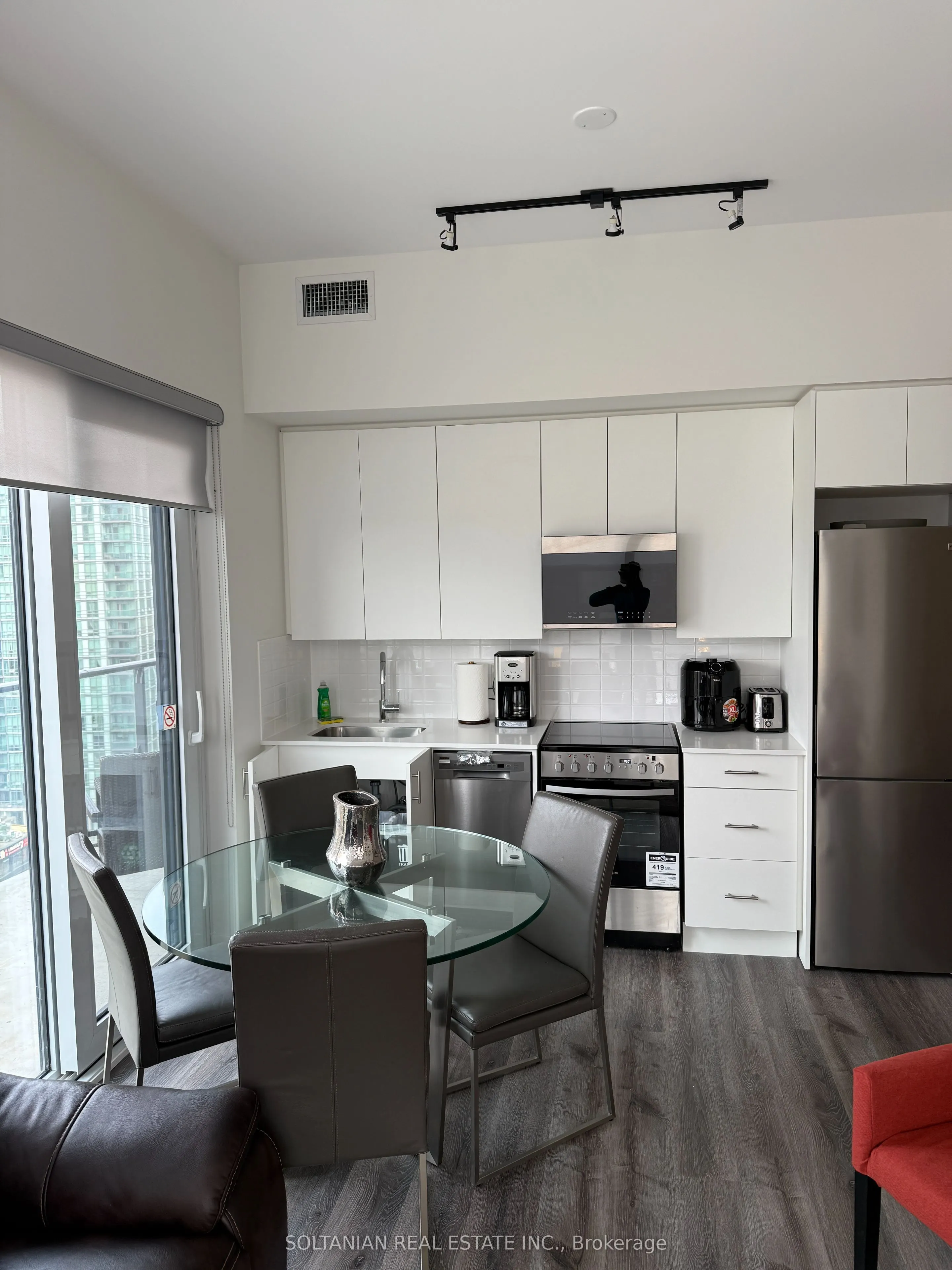 15 Ellerslie Avenue, #1408