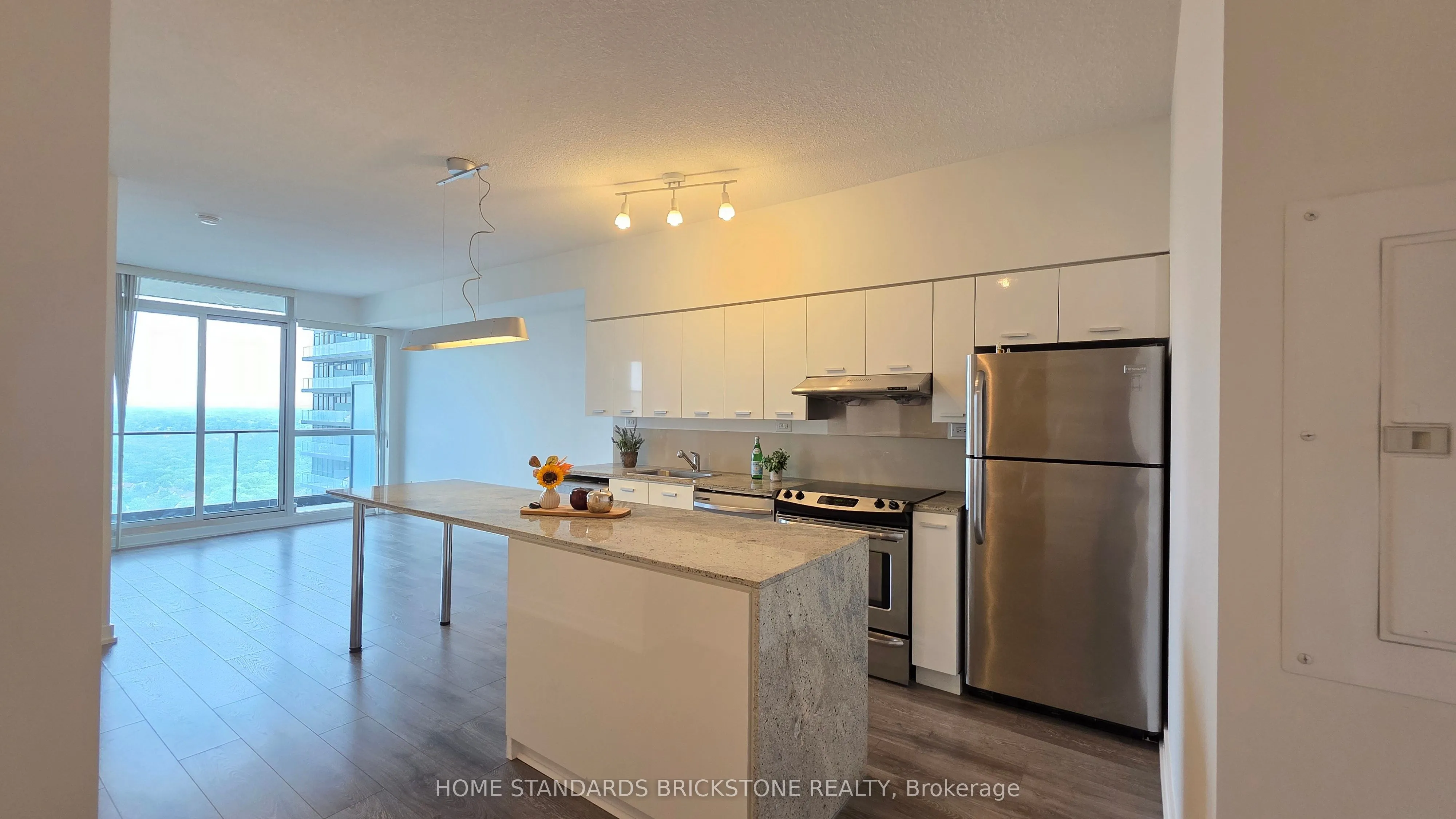29 Singer Court, #2807