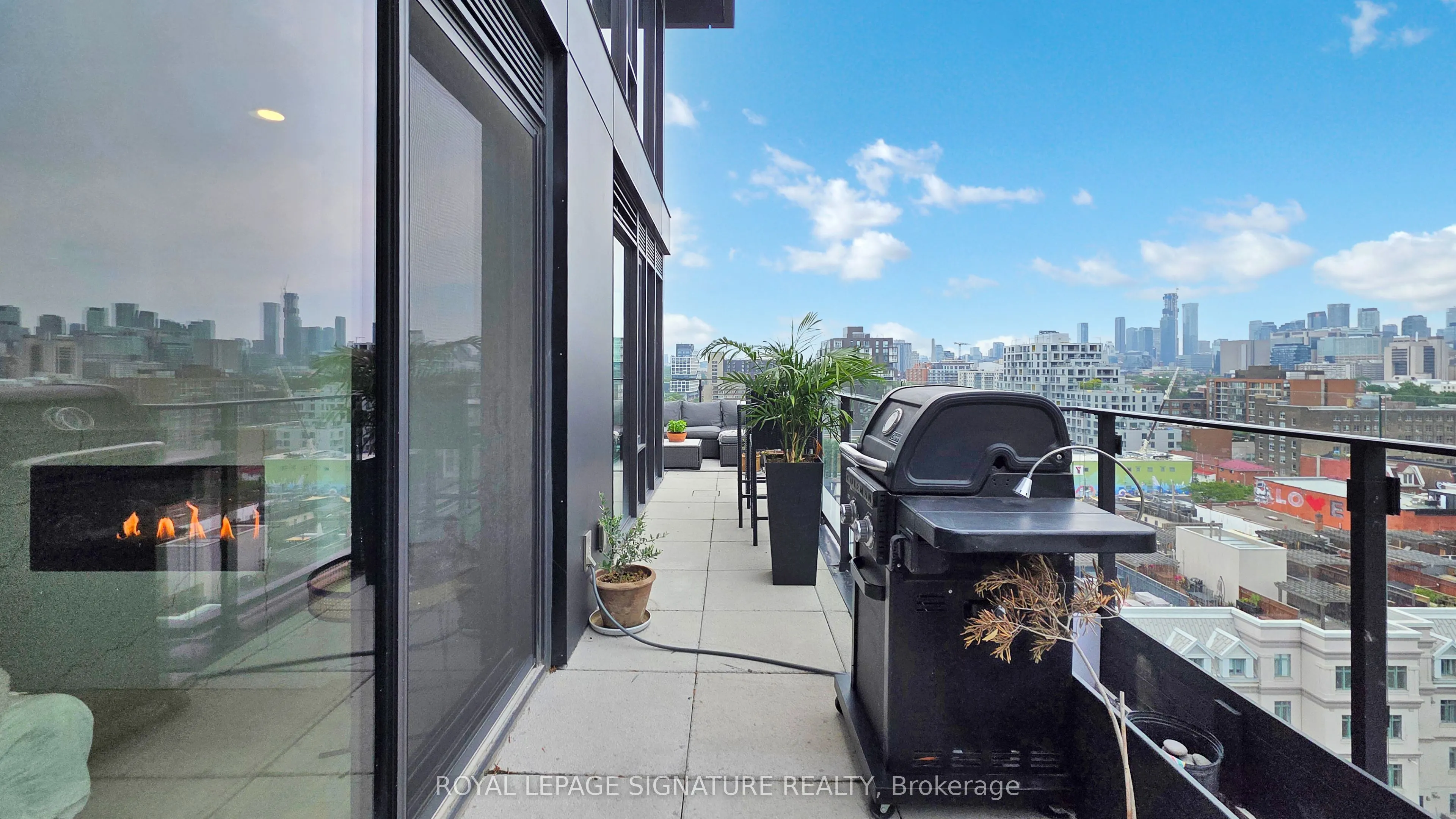 505 Richmond Street W, #1016