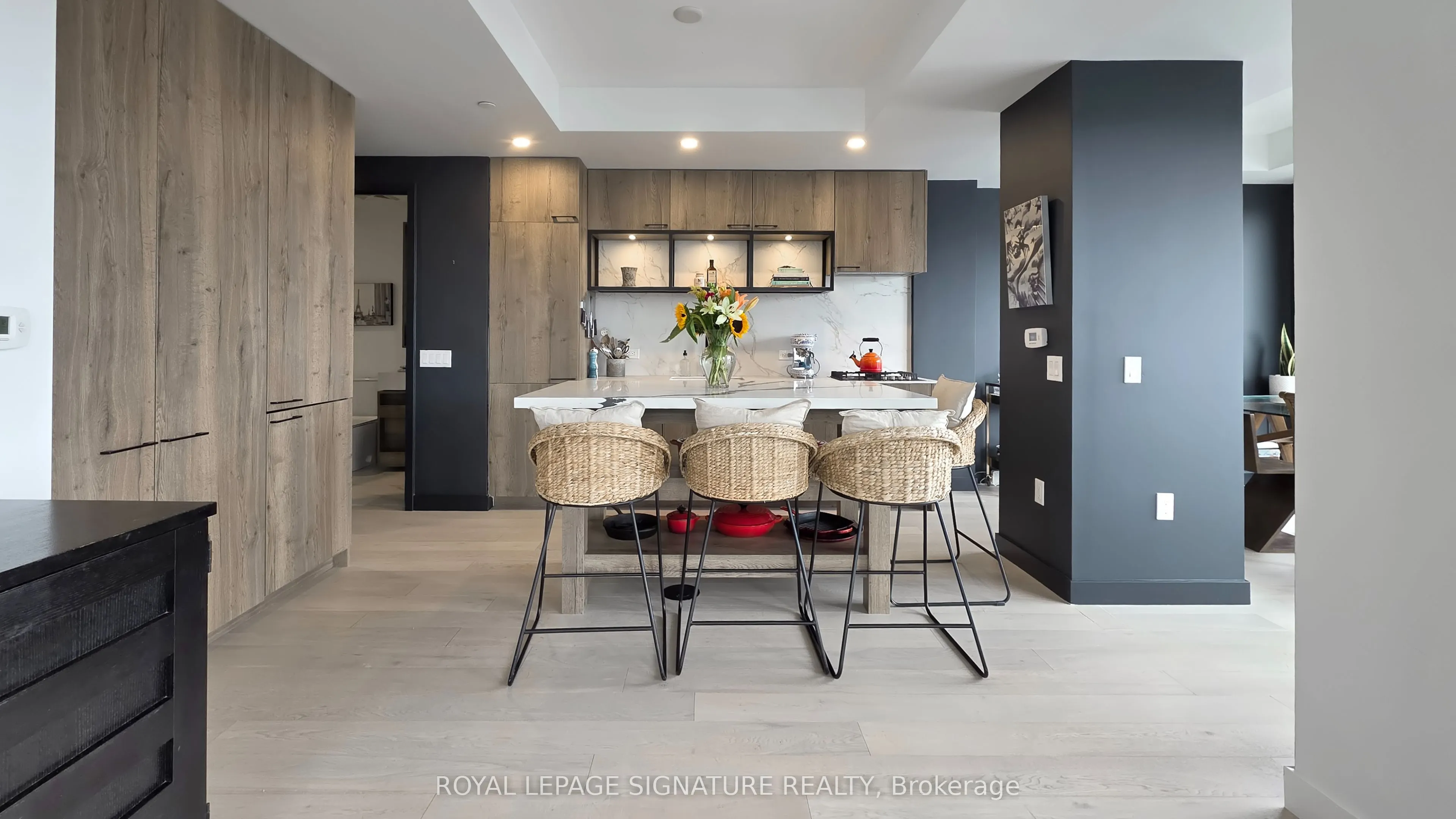 505 Richmond Street W, #1016
