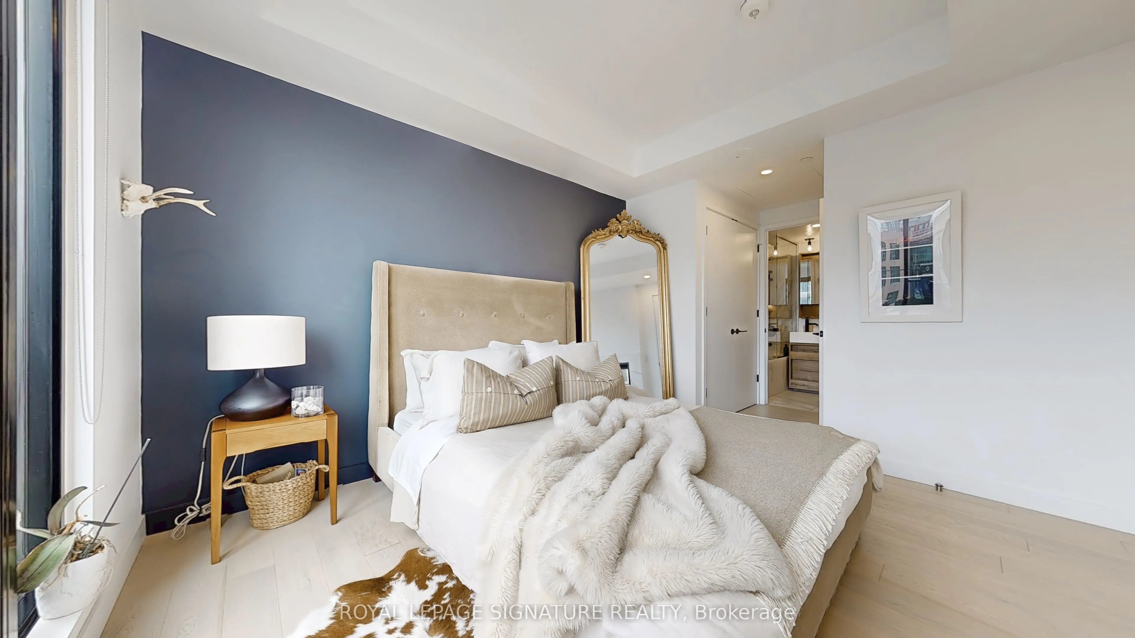 505 Richmond Street W, #1016