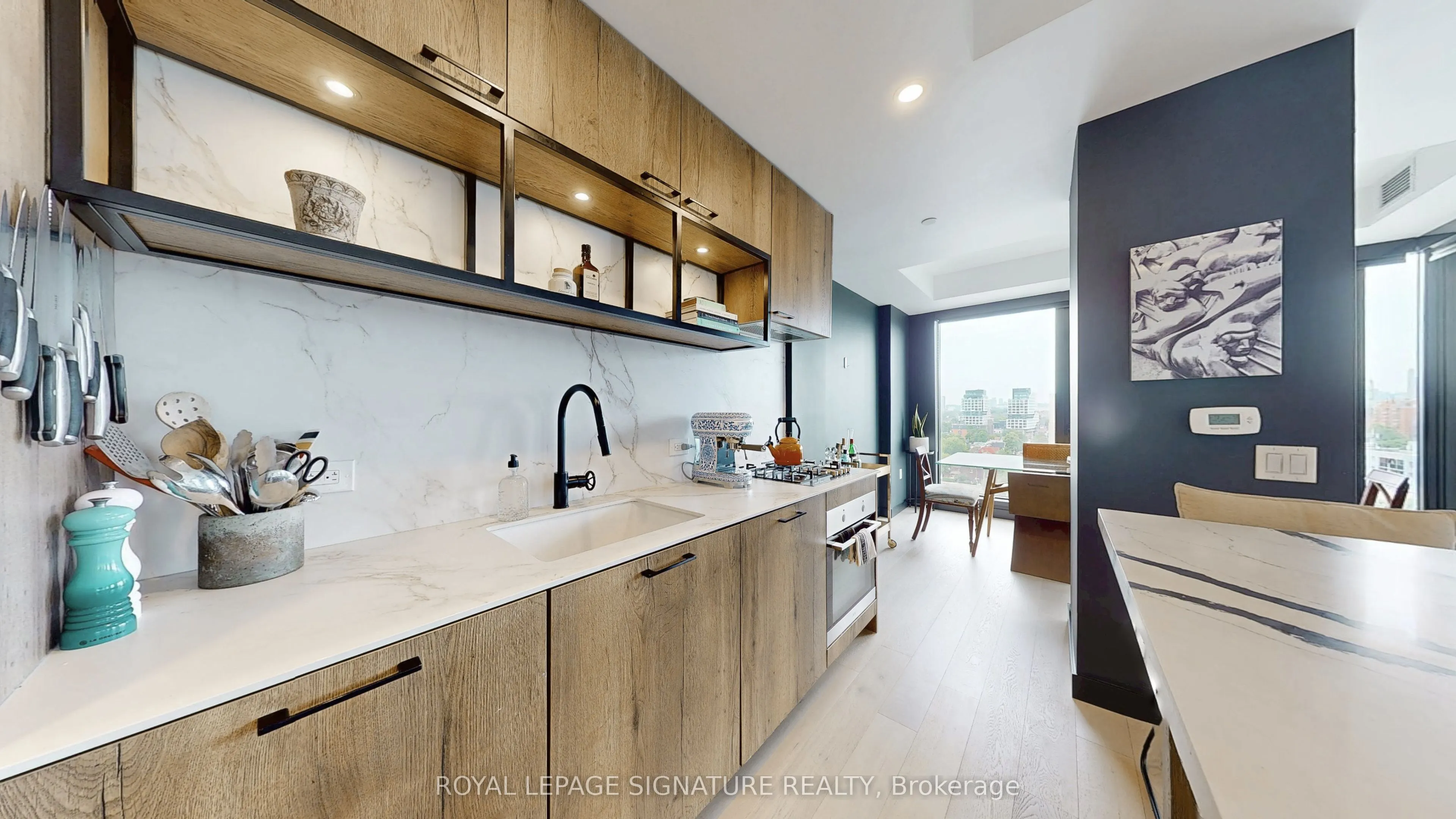 505 Richmond Street W, #1016