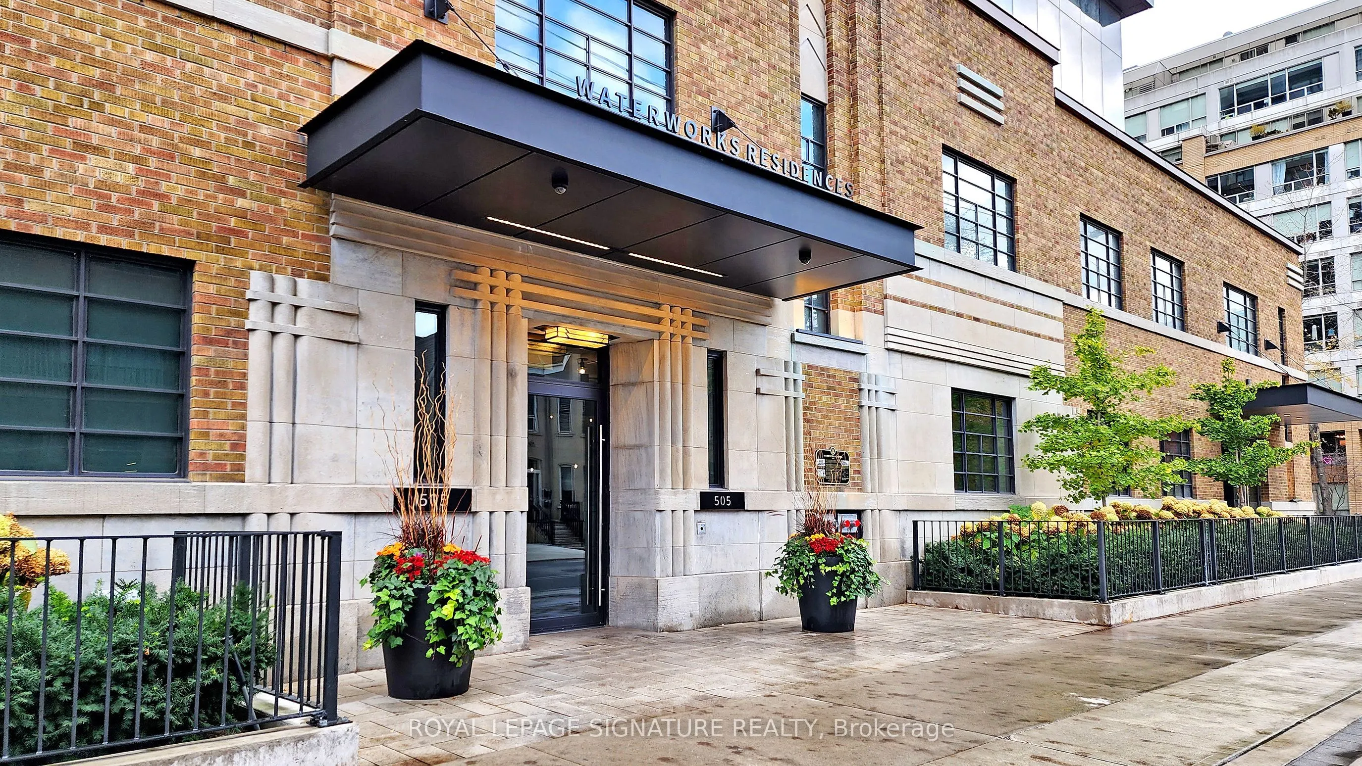505 Richmond Street W, #1016