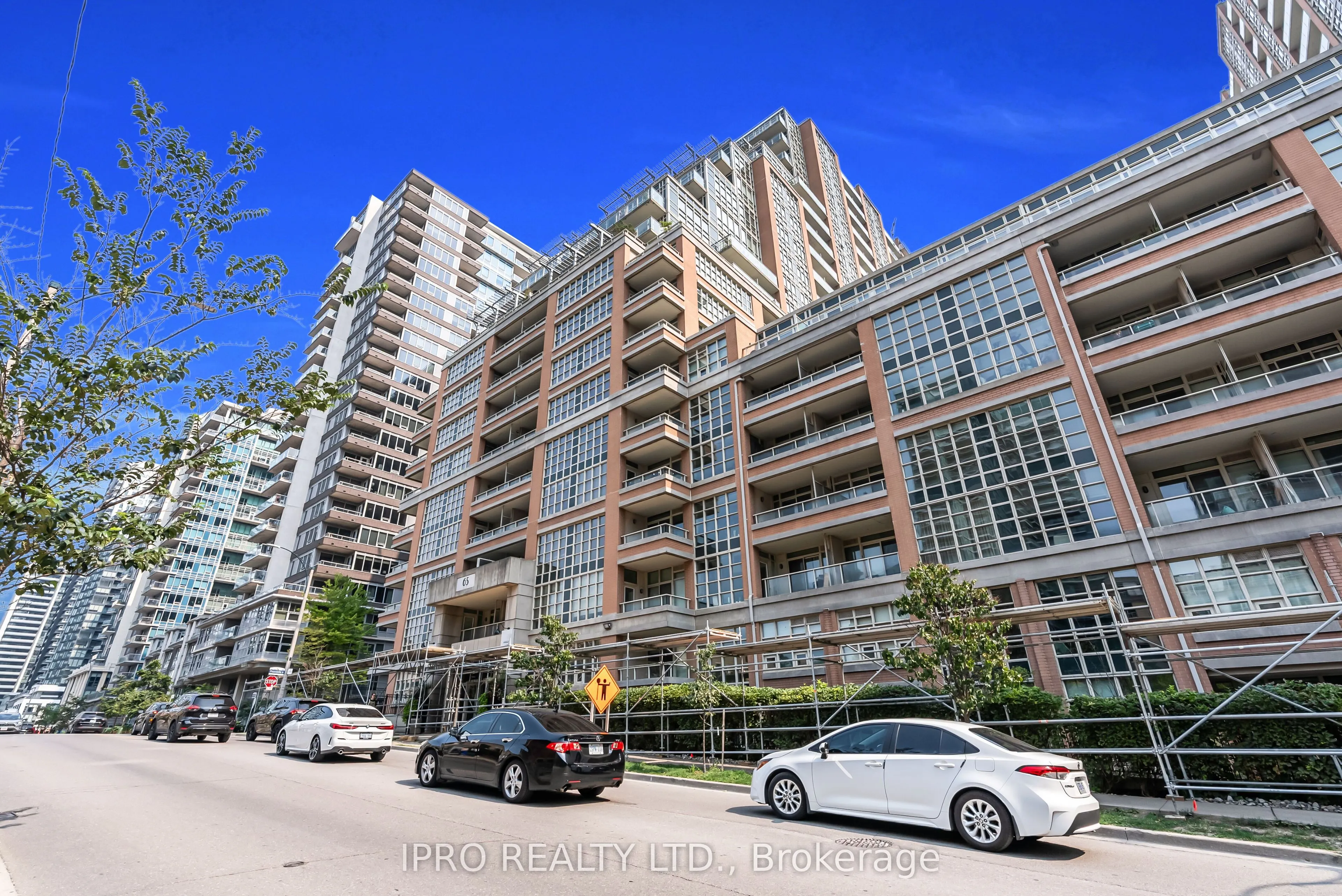 65 East Liberty Street, #606