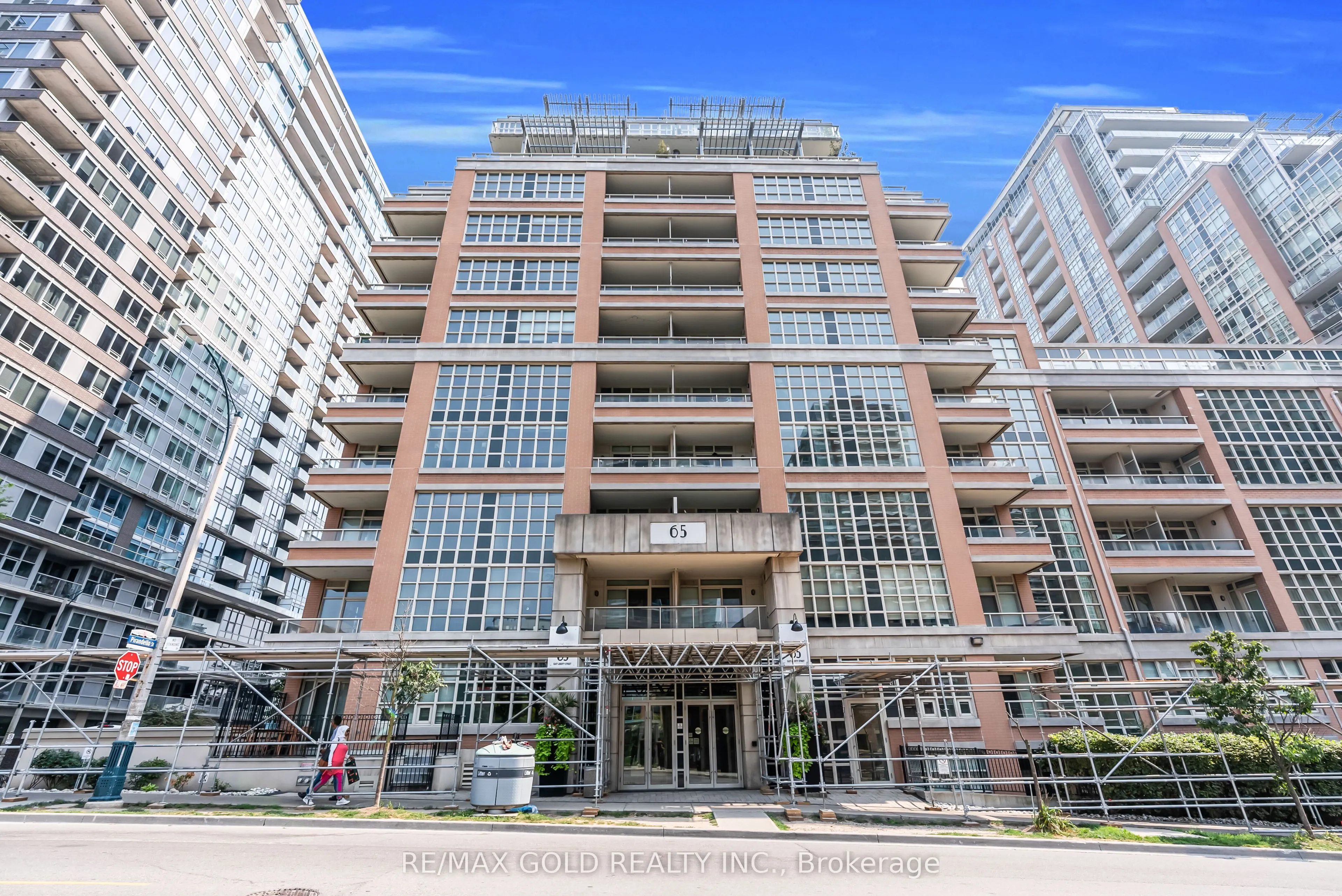 65 East Liberty Street, #606