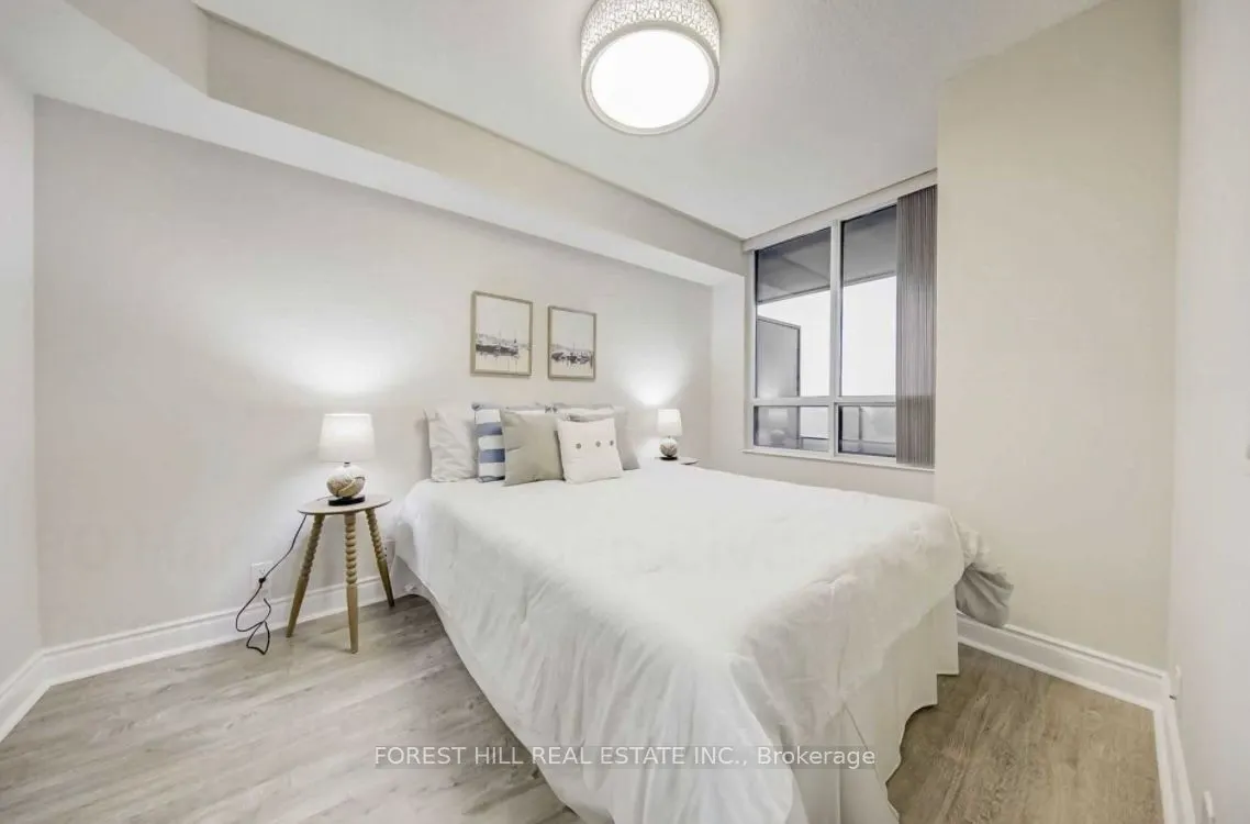 80 Harrison Garden Boulevard, #1619