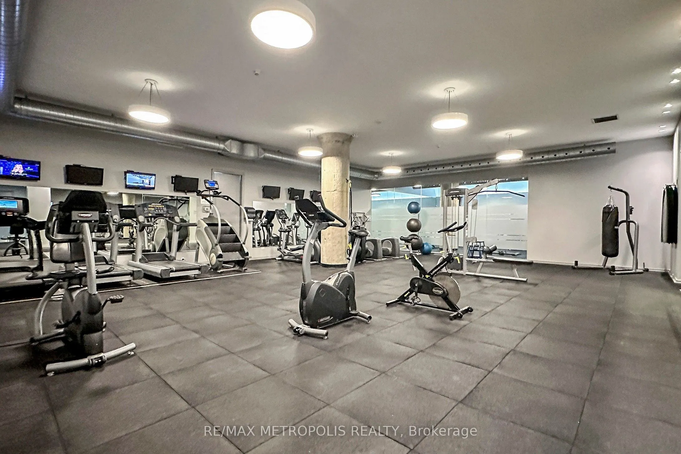637 Lake Shore Boulevard W, #328