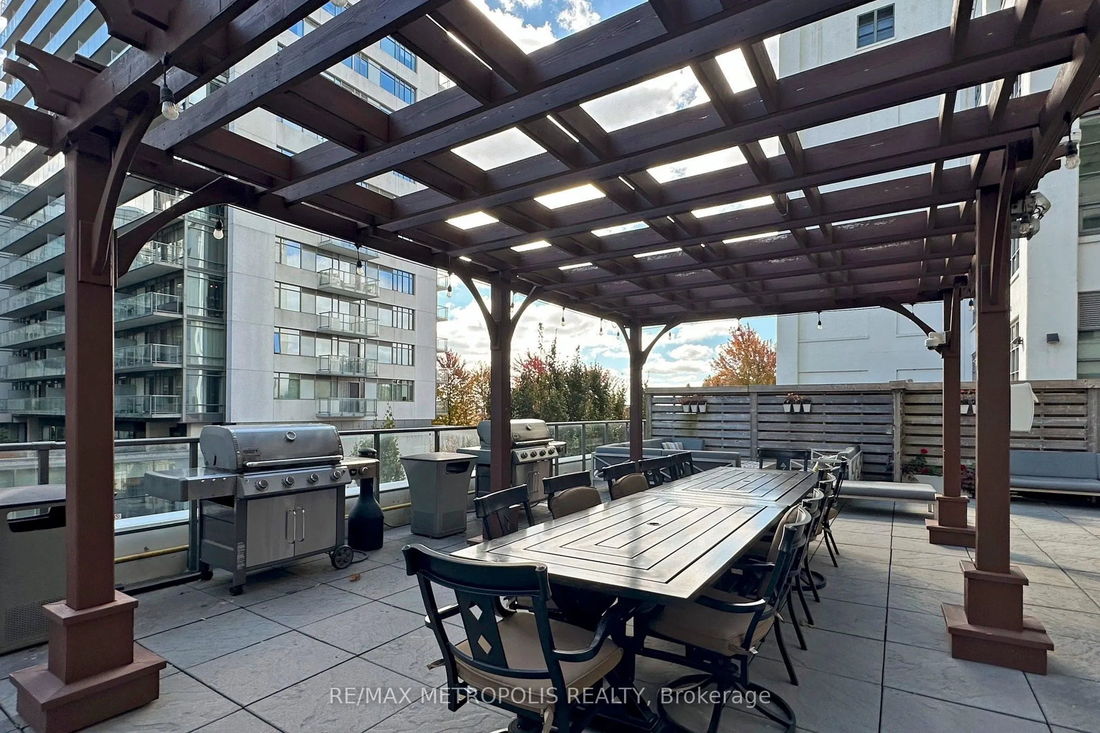 637 Lake Shore Boulevard W, #328
