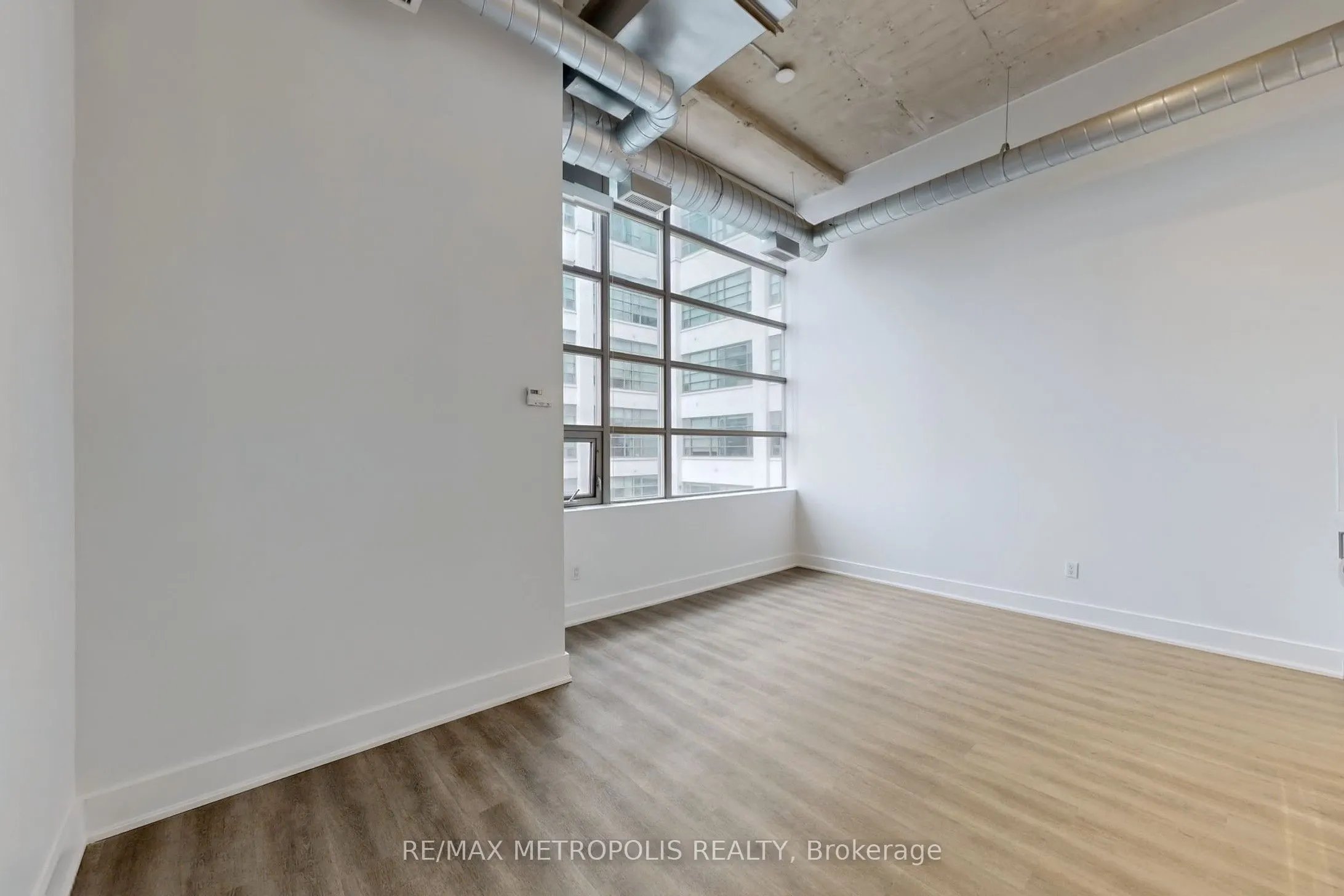 637 Lake Shore Boulevard W, #328