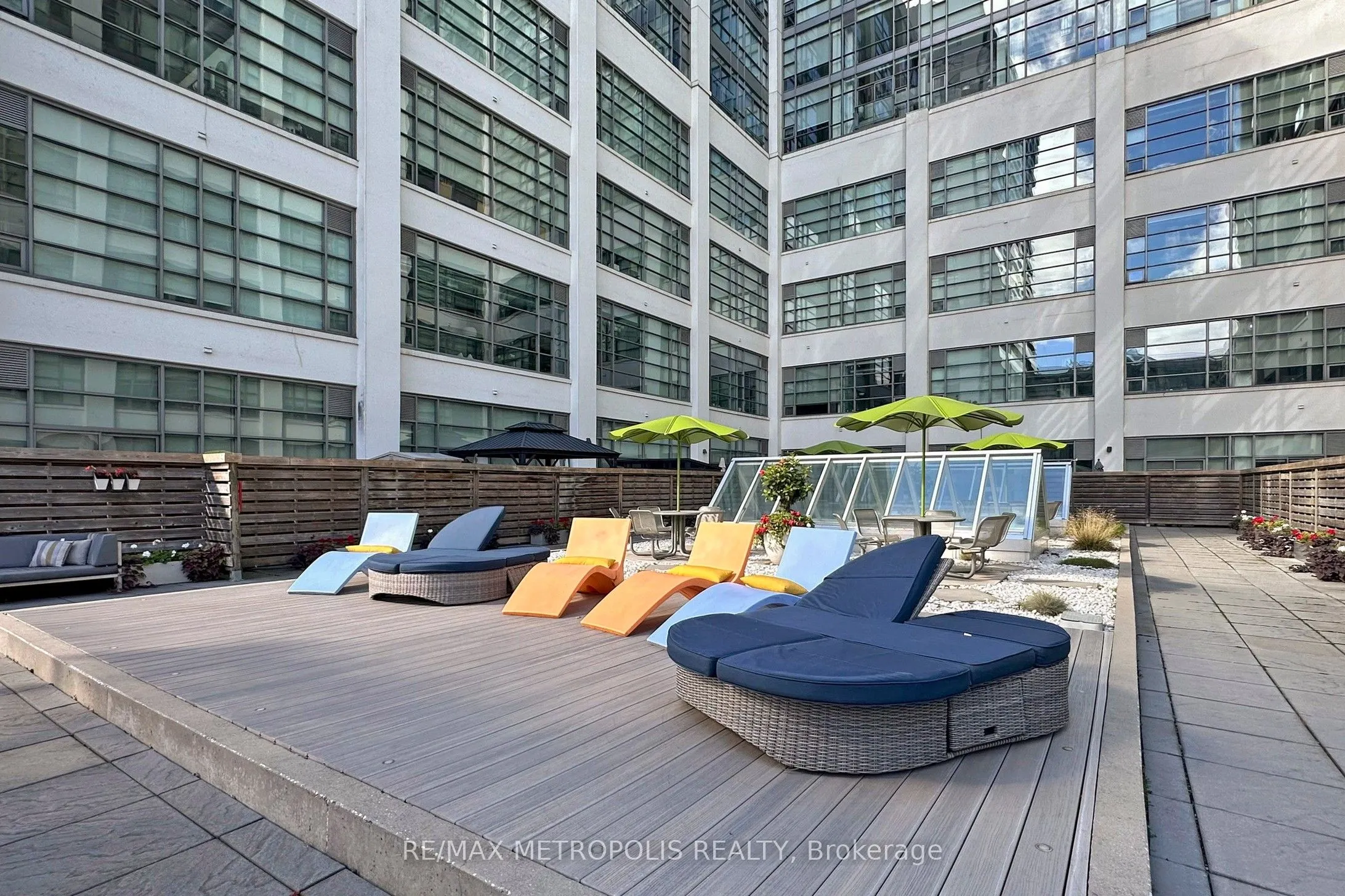 637 Lake Shore Boulevard W, #328