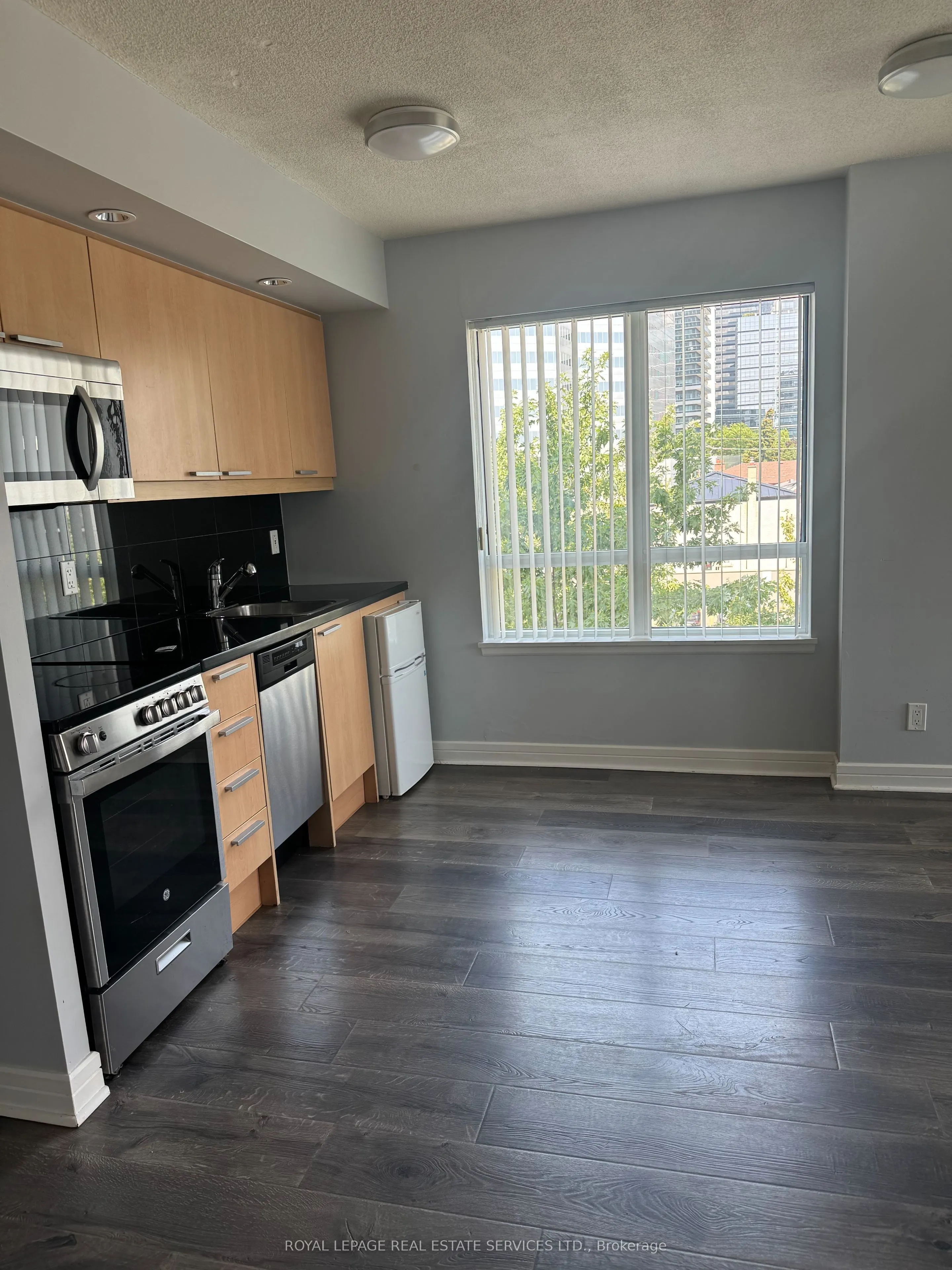 19 Avondale Avenue, #309