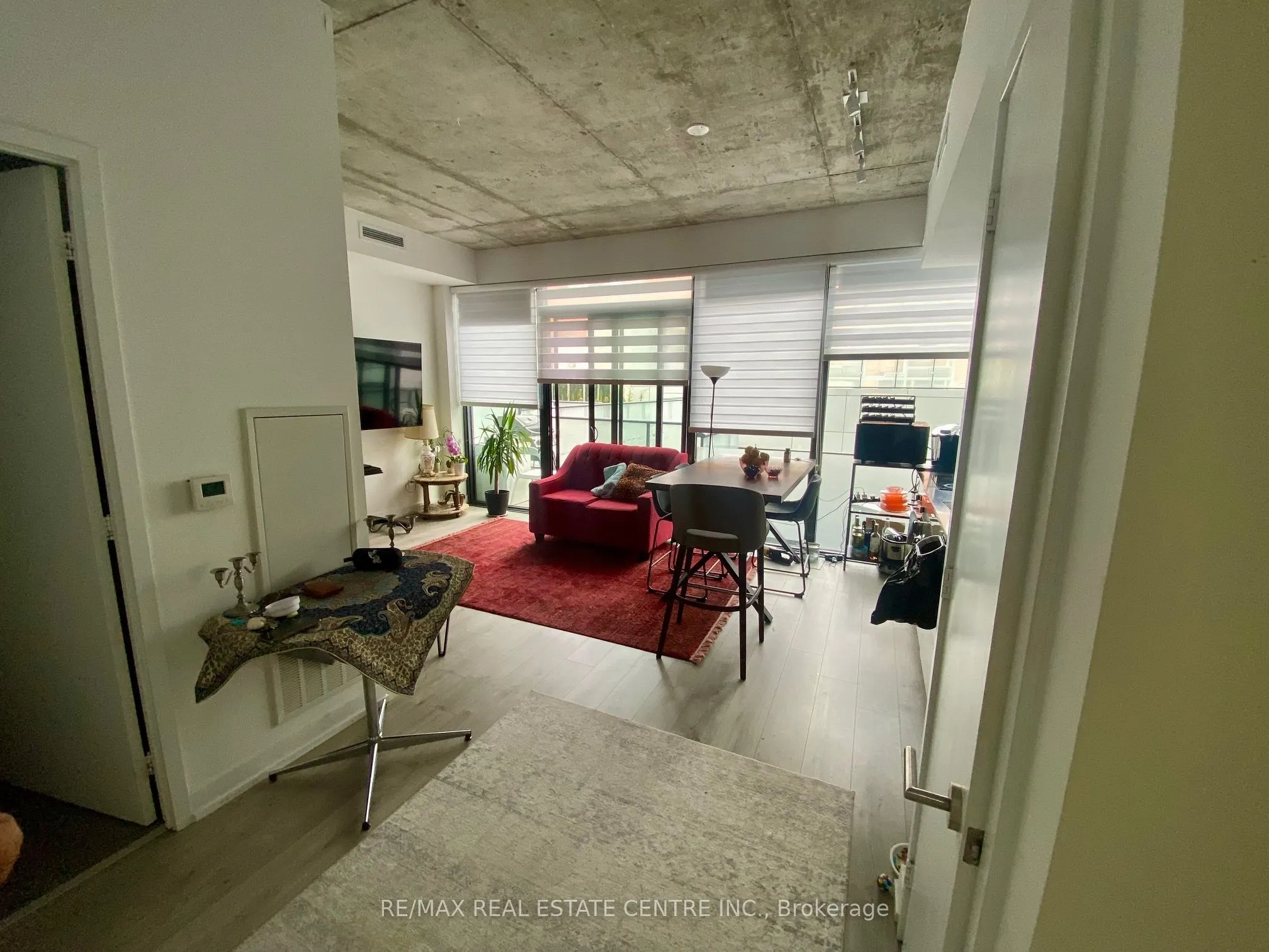 161 Roehampton Avenue E, #806